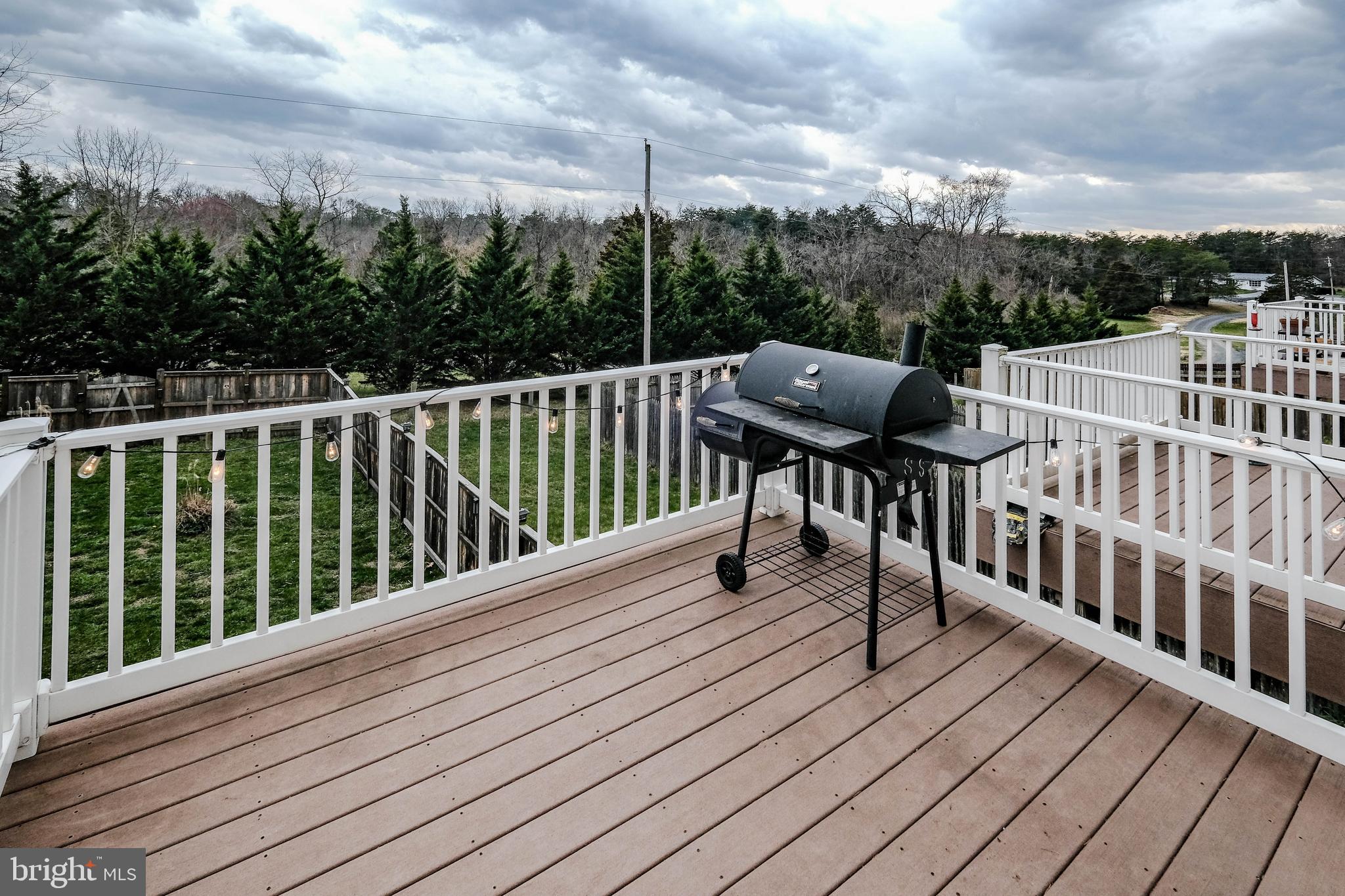 THE TOWNES AT OAKHURST - Residential Lease