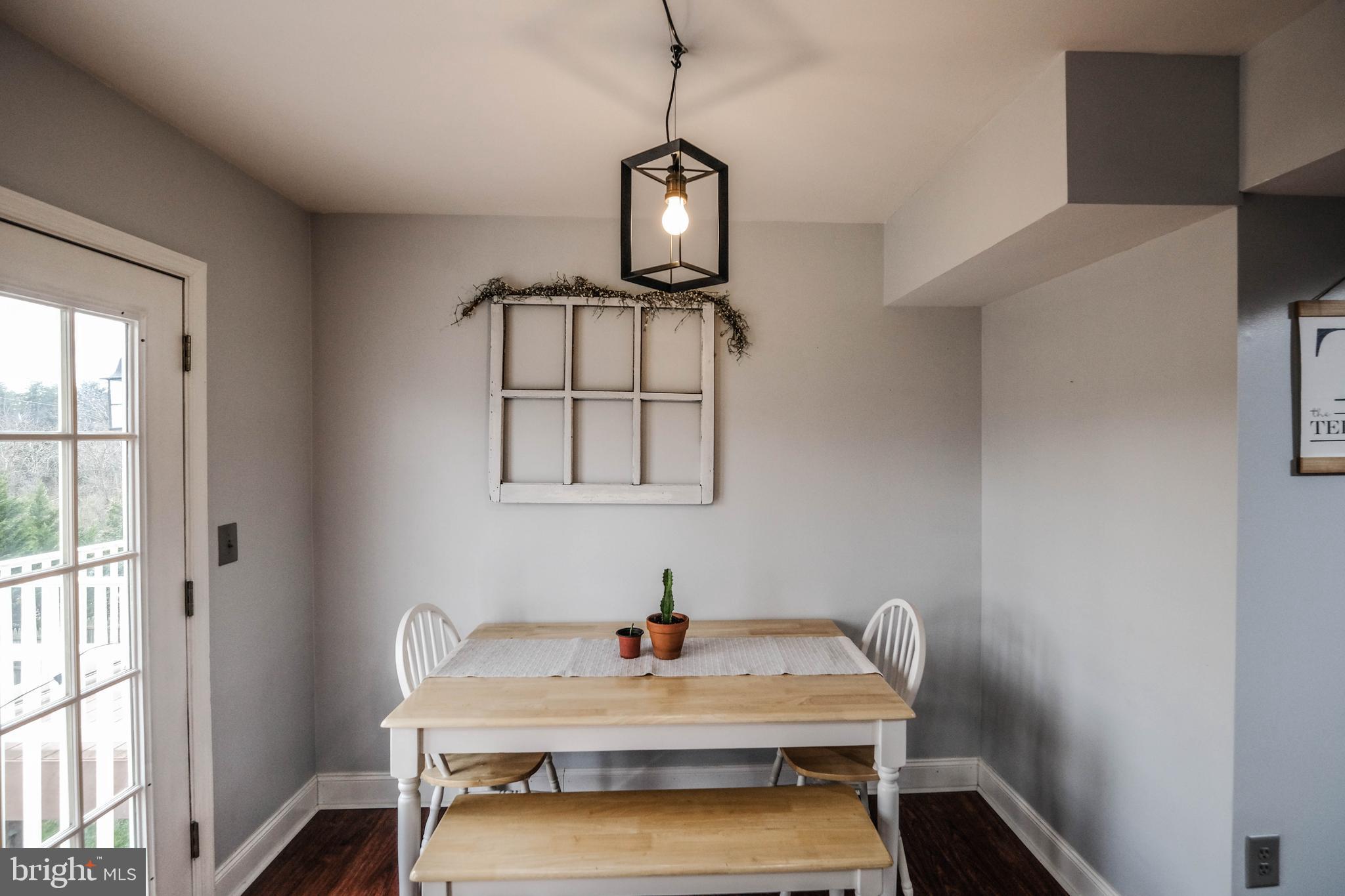 THE TOWNES AT OAKHURST - Residential Lease