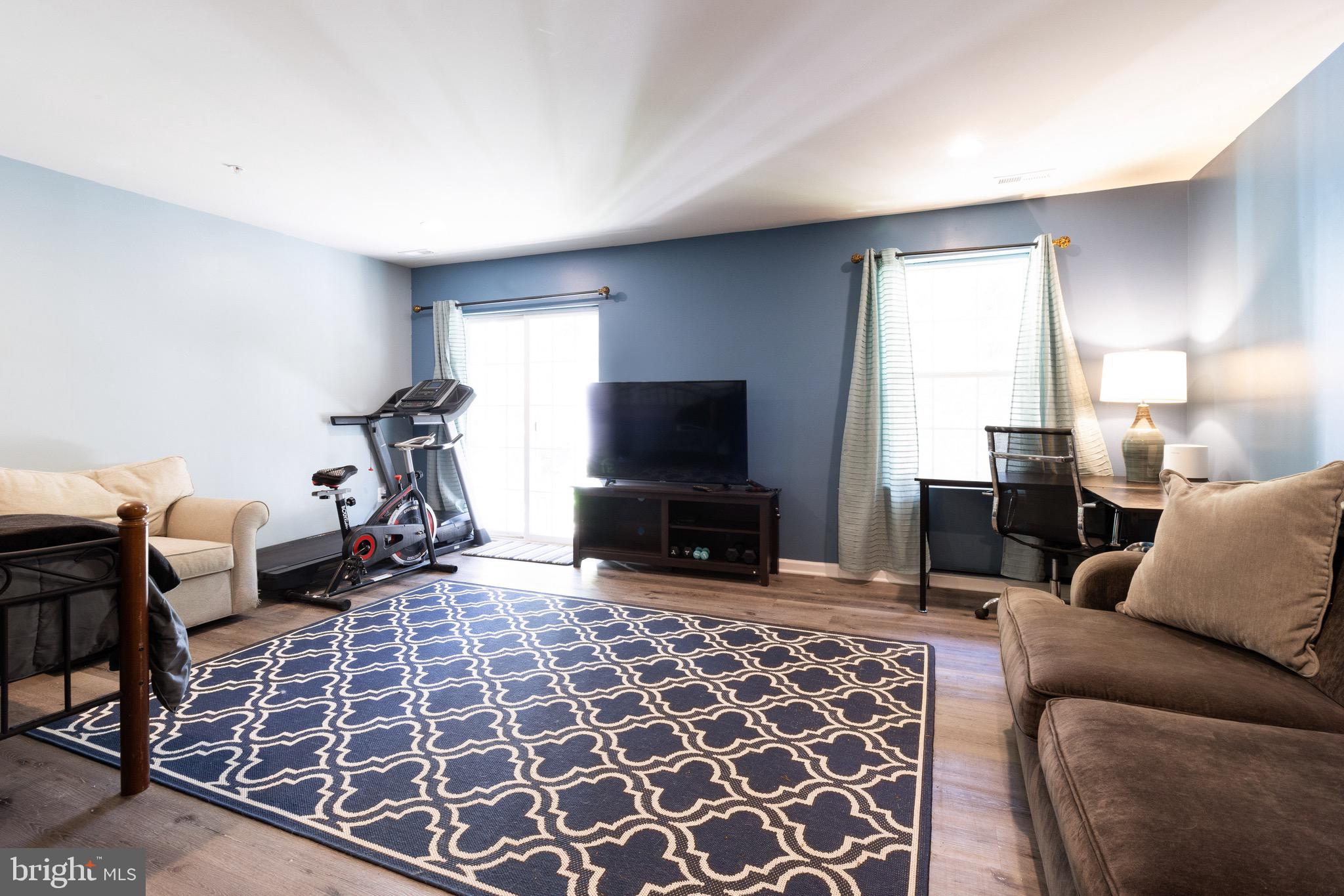 BLUE STREAM - Residential