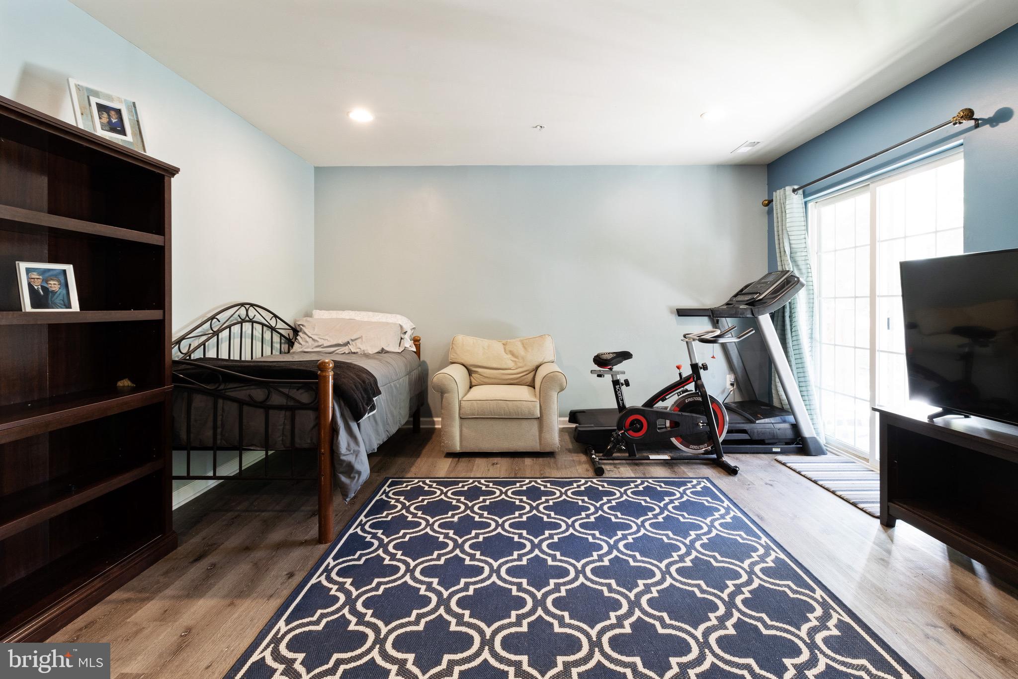 BLUE STREAM - Residential