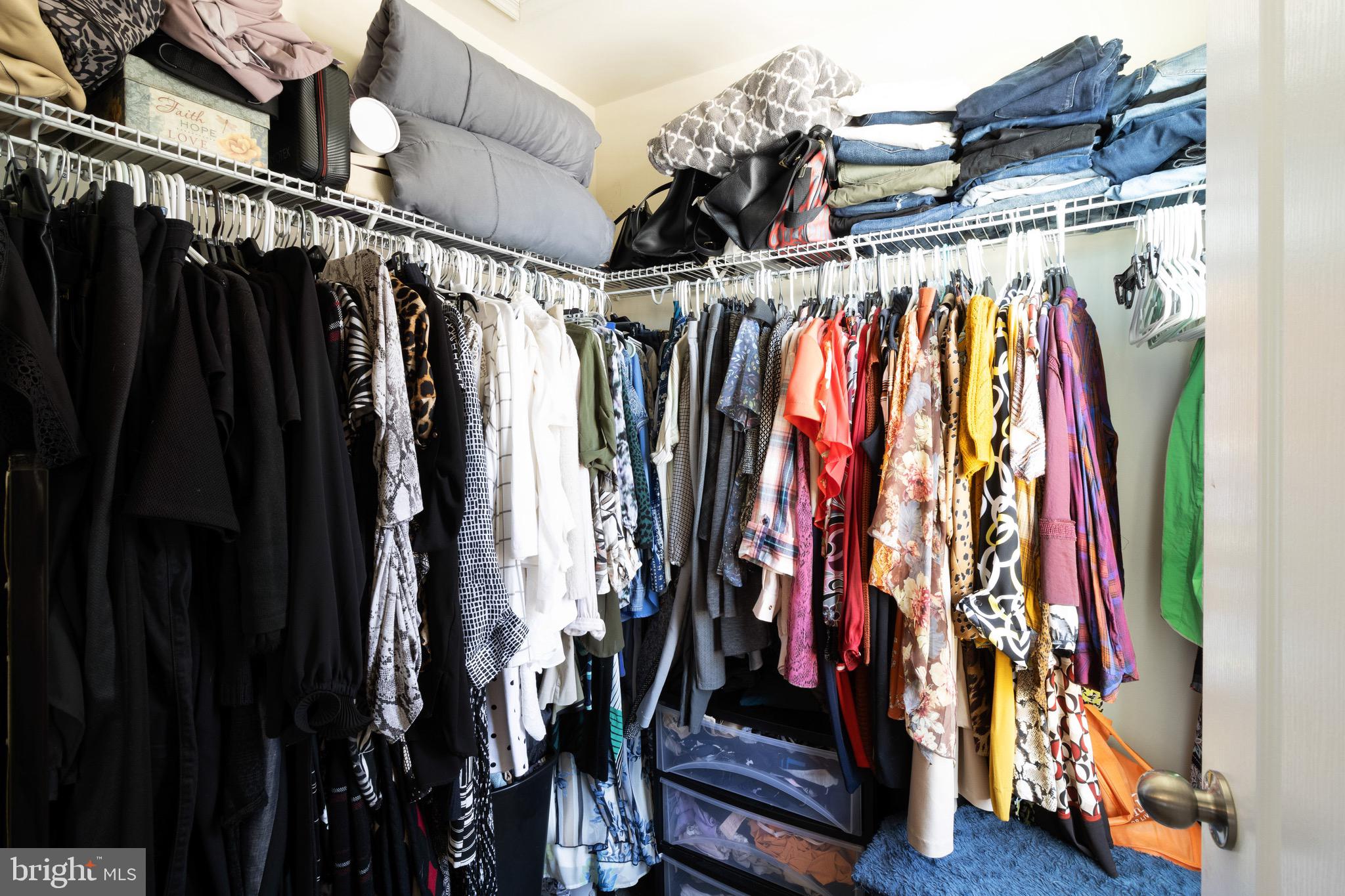 BLUE STREAM - Residential