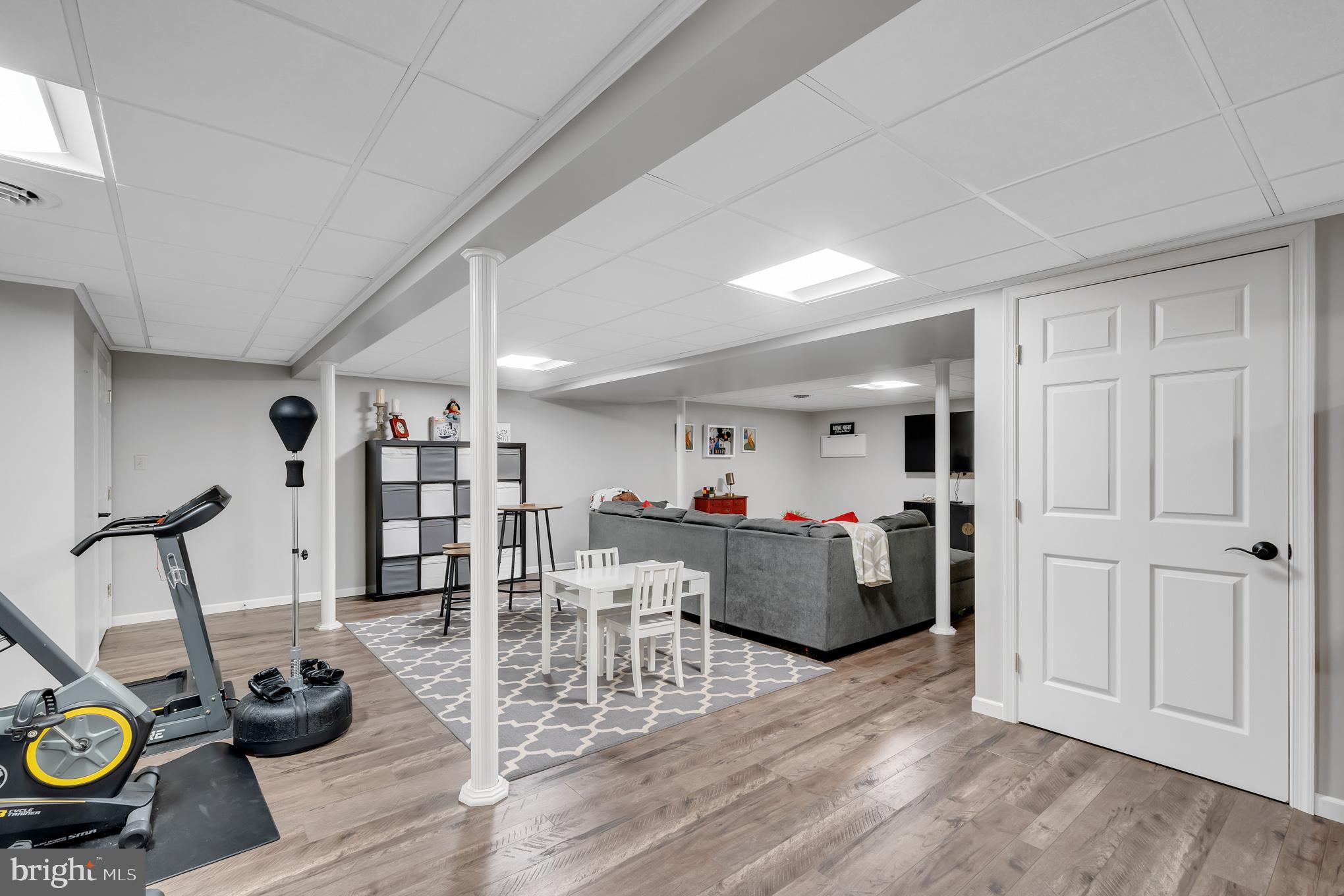 SOUTH POINTE - Residential