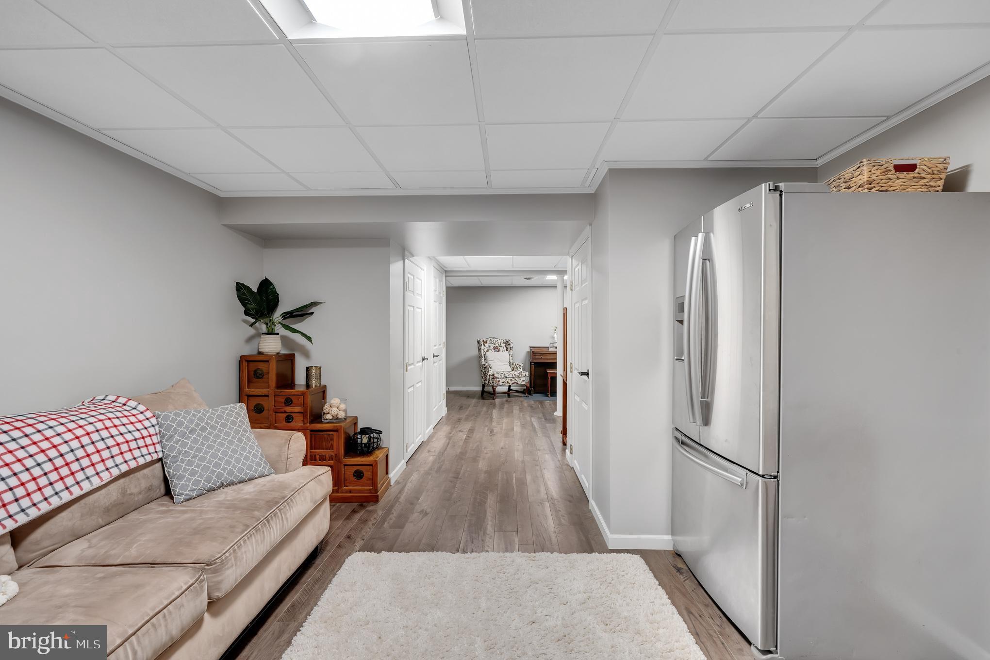 SOUTH POINTE - Residential