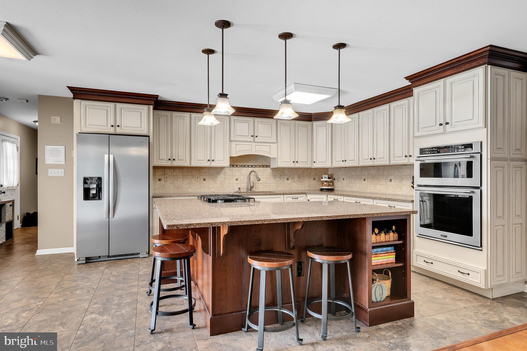 SOUTH POINTE - Residential