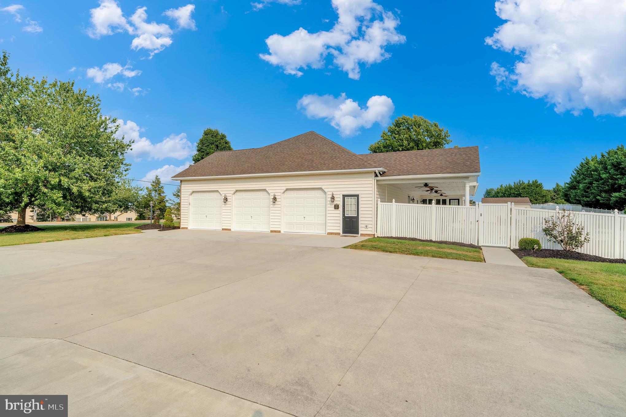 266 FAIRVIEW DRIVE