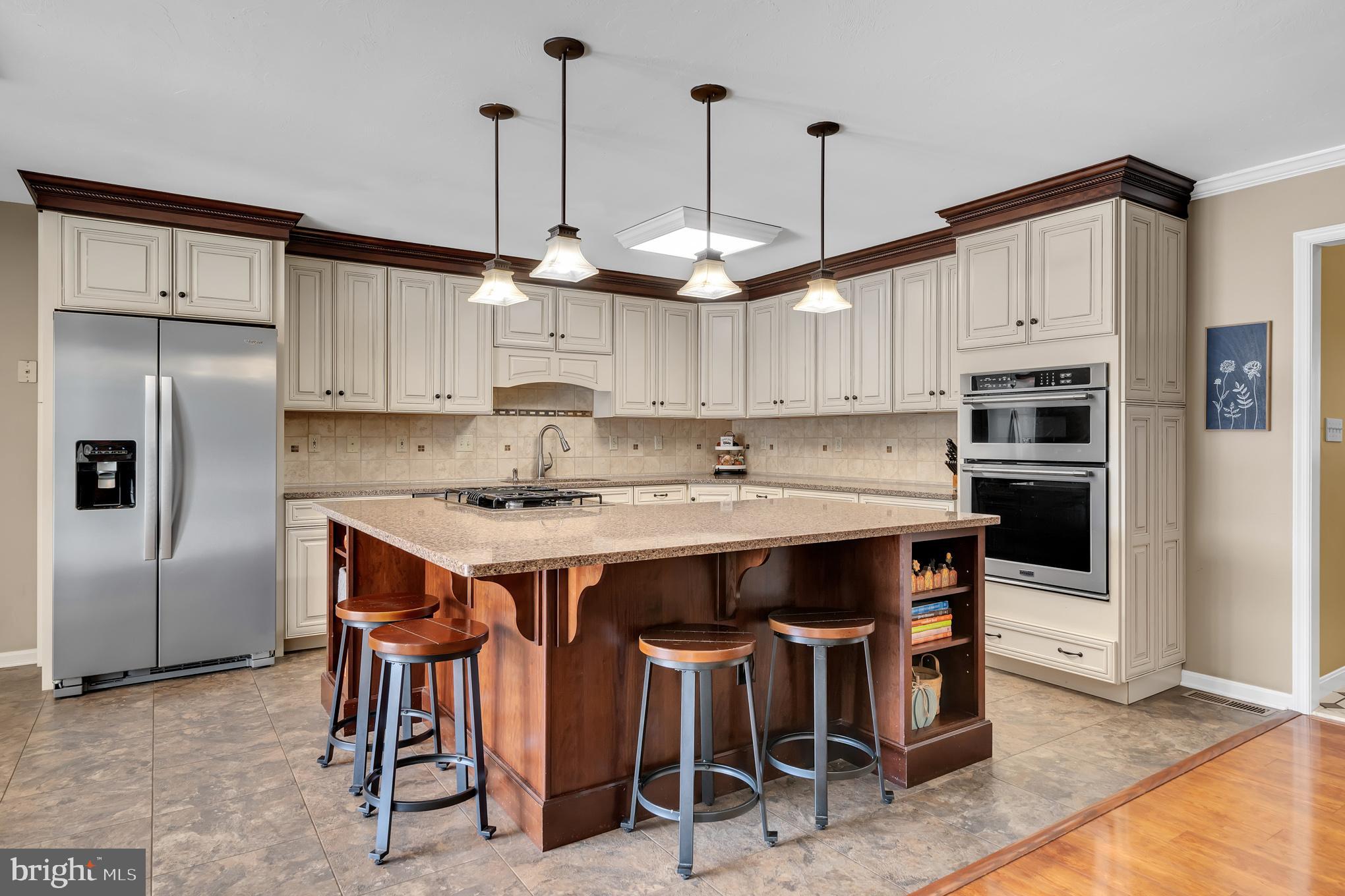 SOUTH POINTE - Residential