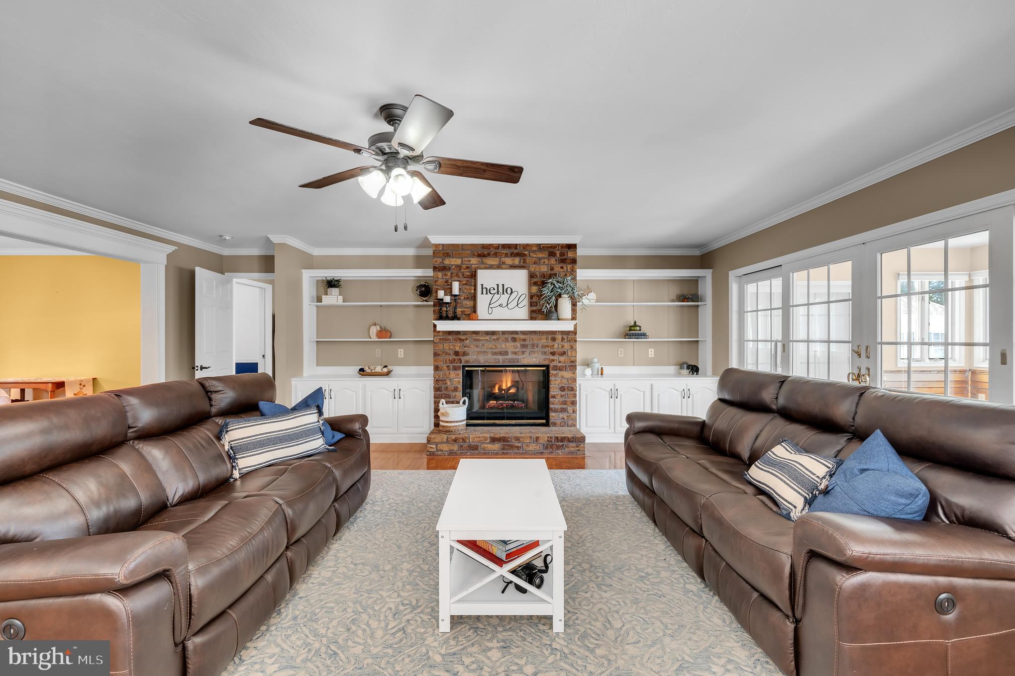 SOUTH POINTE - Residential