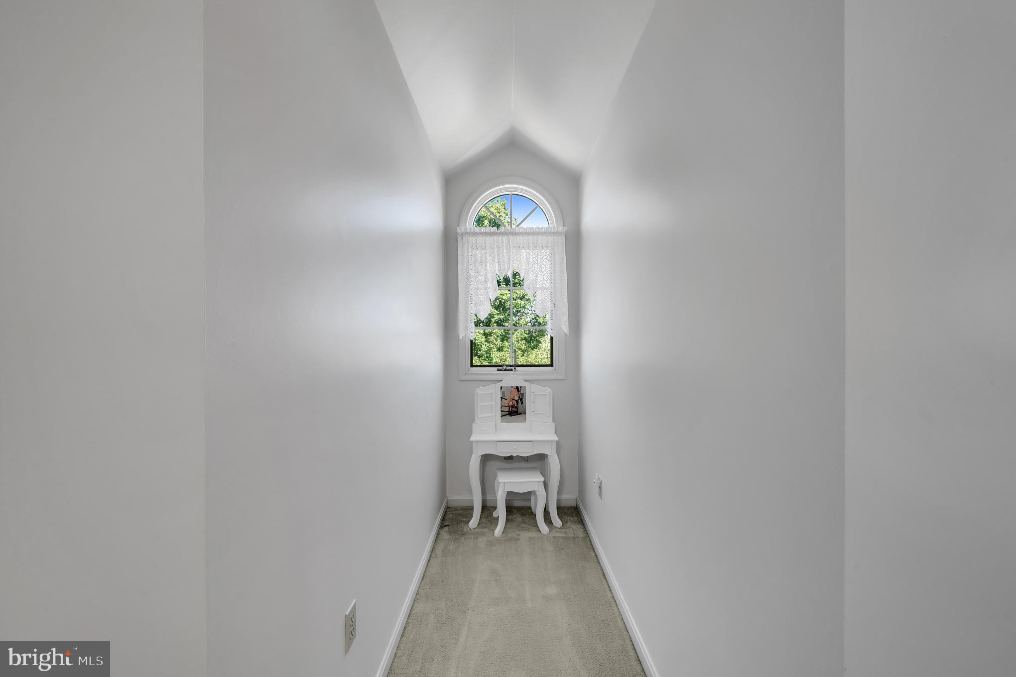 SOUTH POINTE - Residential