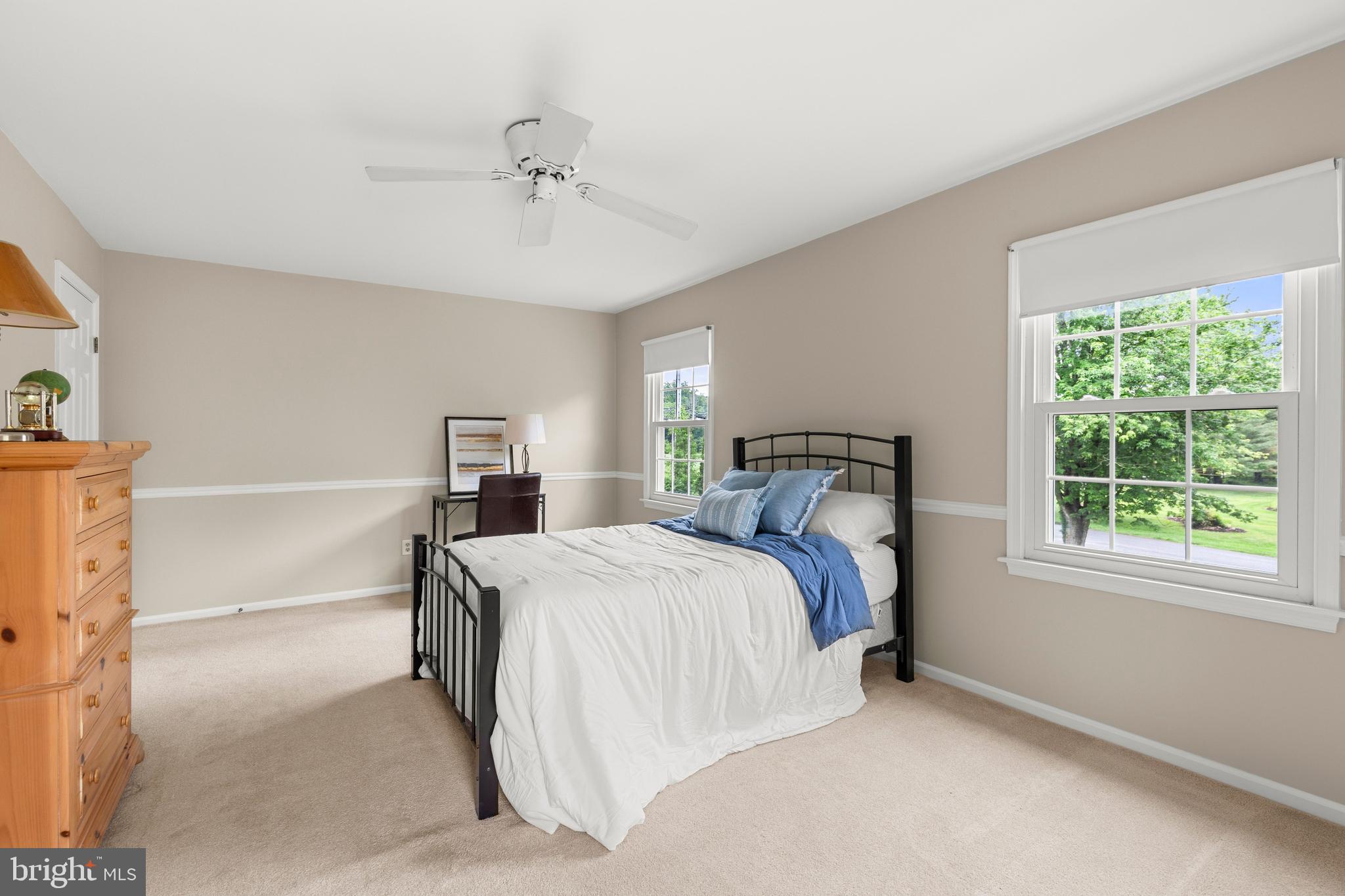 LONGVIEW LANE - Residential