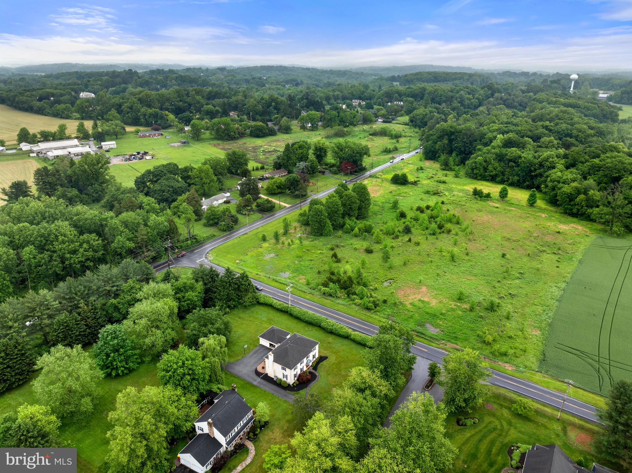 LONGVIEW LANE - Residential