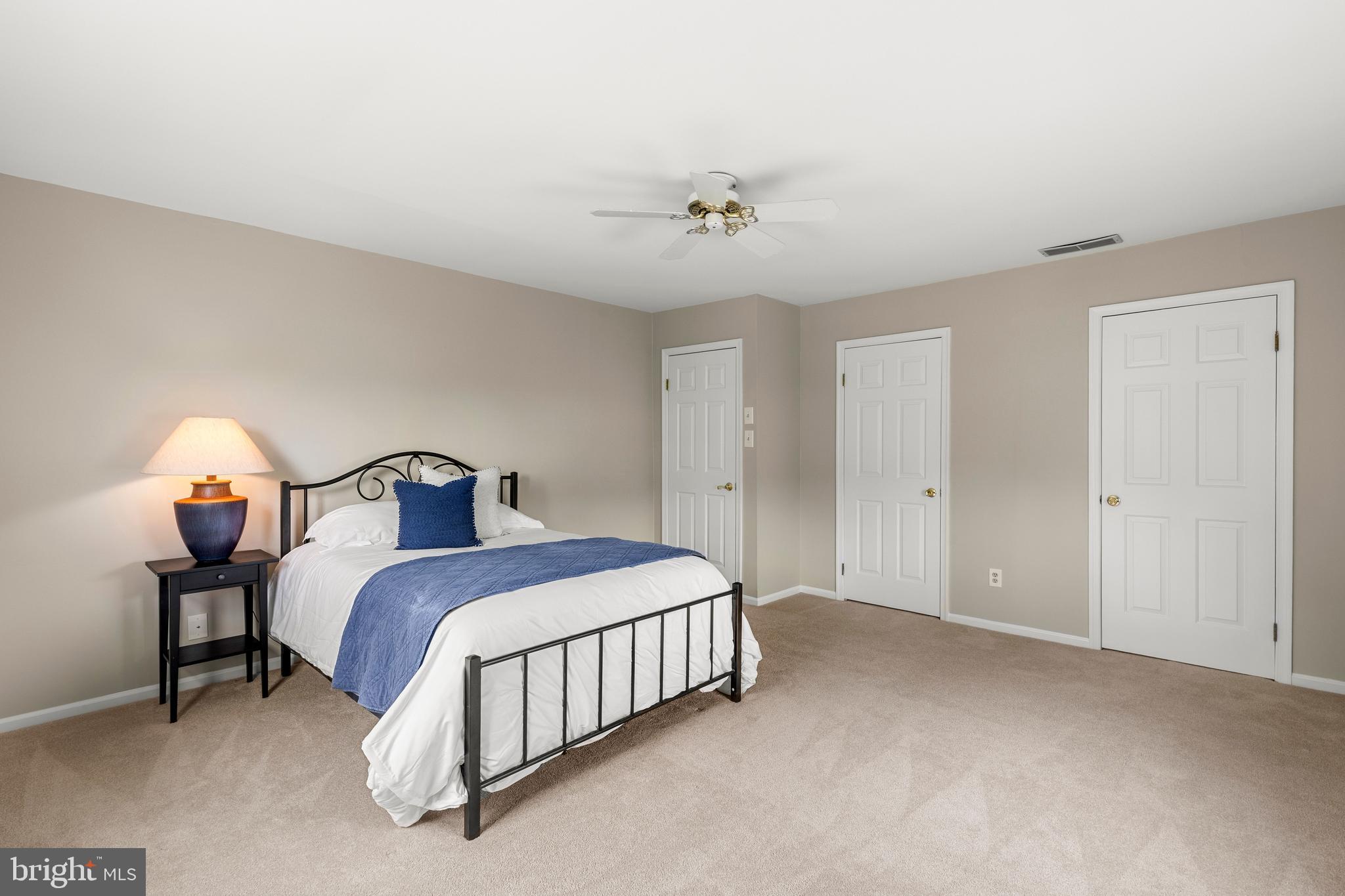 LONGVIEW LANE - Residential