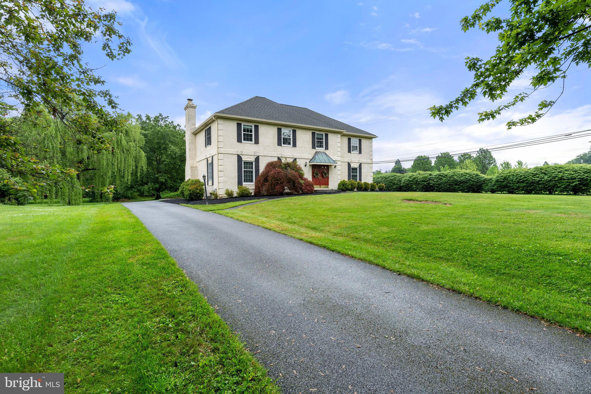 LONGVIEW LANE - Residential