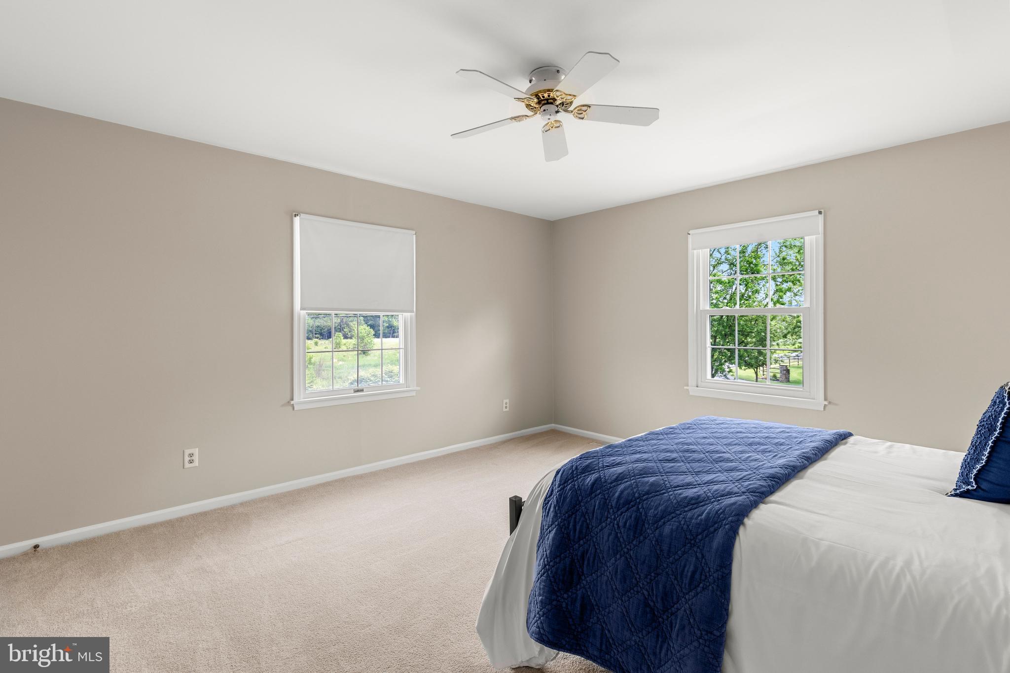 LONGVIEW LANE - Residential