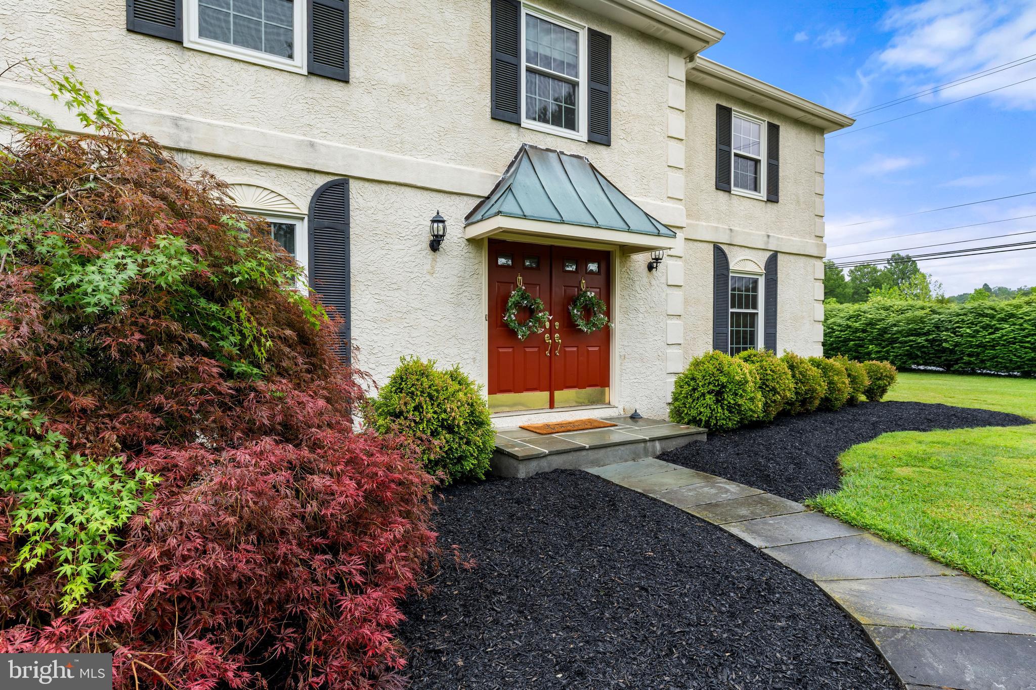 LONGVIEW LANE - Residential