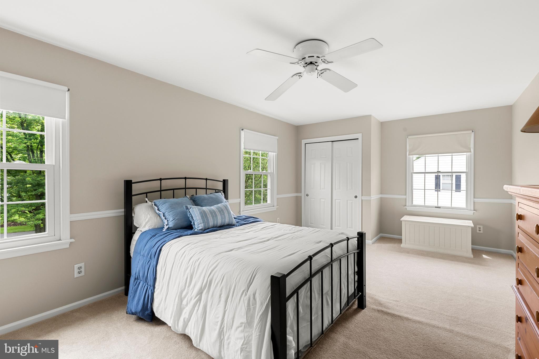 LONGVIEW LANE - Residential