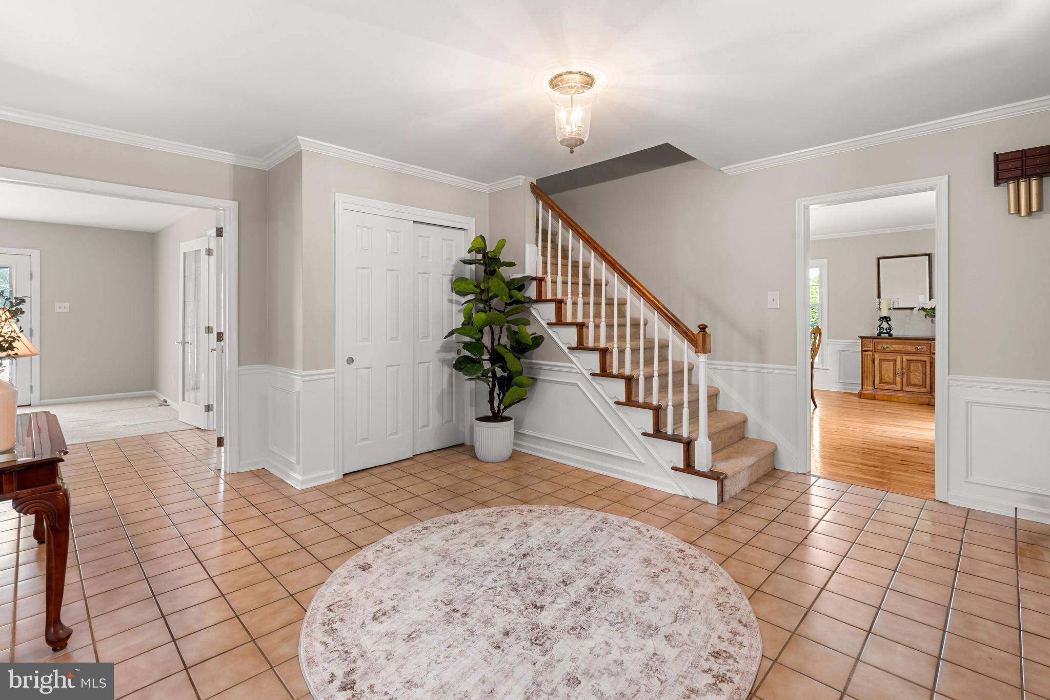 LONGVIEW LANE - Residential