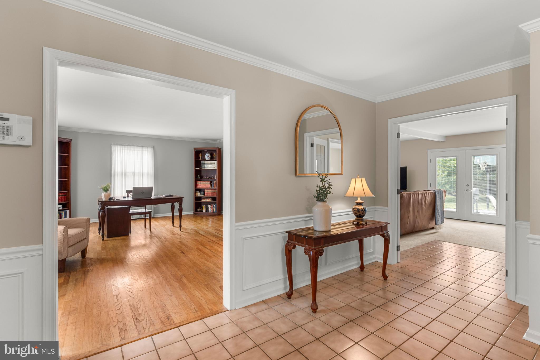 LONGVIEW LANE - Residential