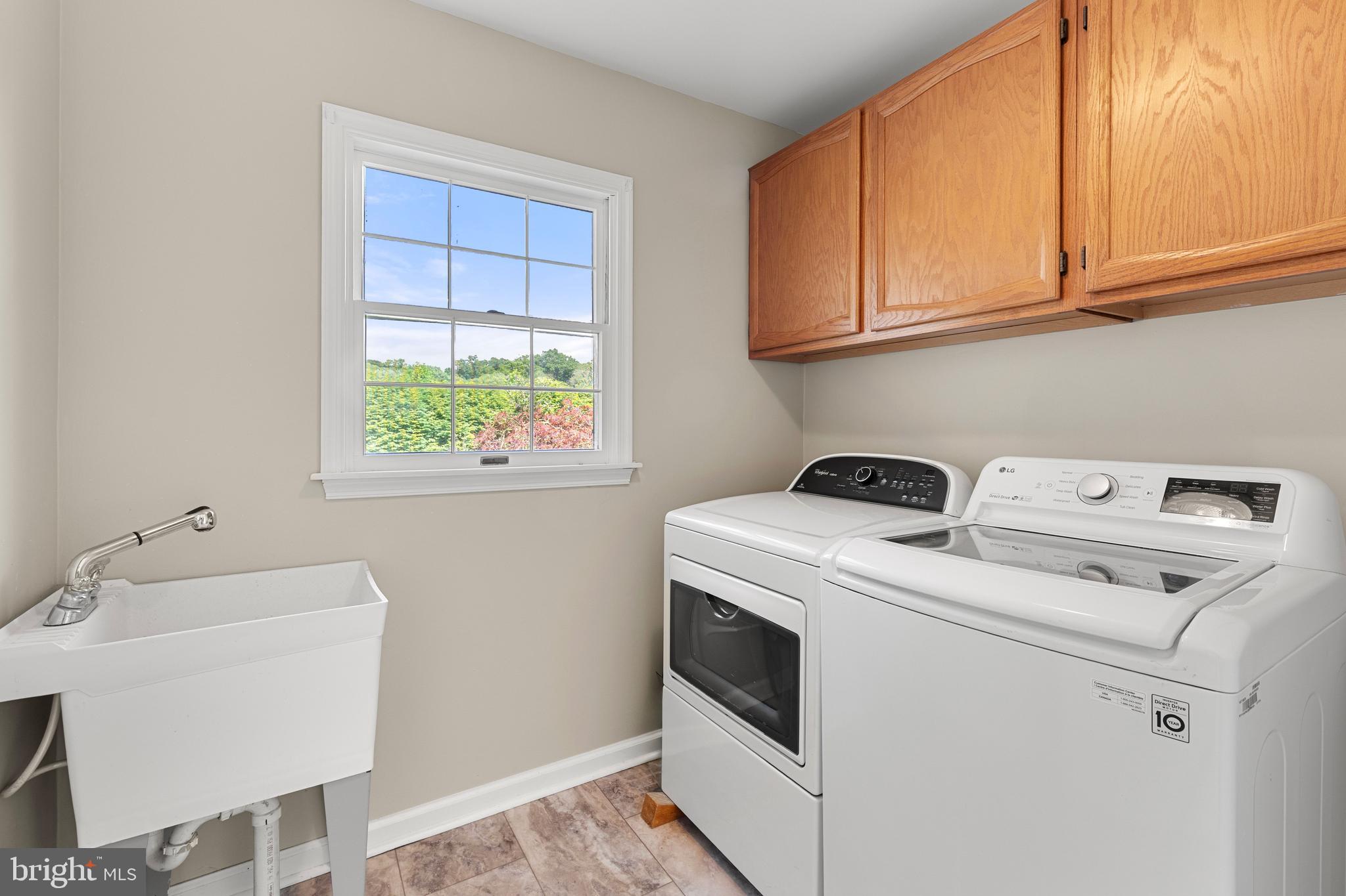 LONGVIEW LANE - Residential