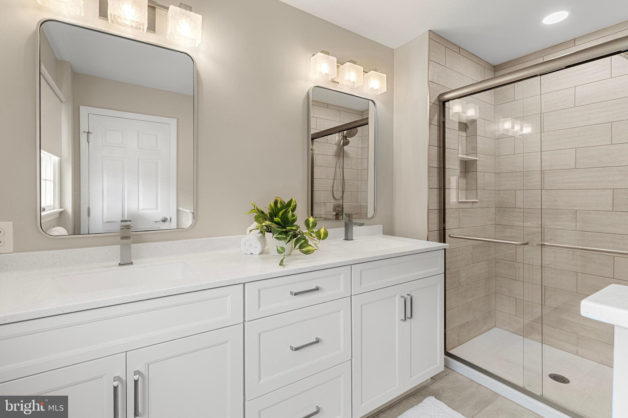 LONGVIEW LANE - Residential
