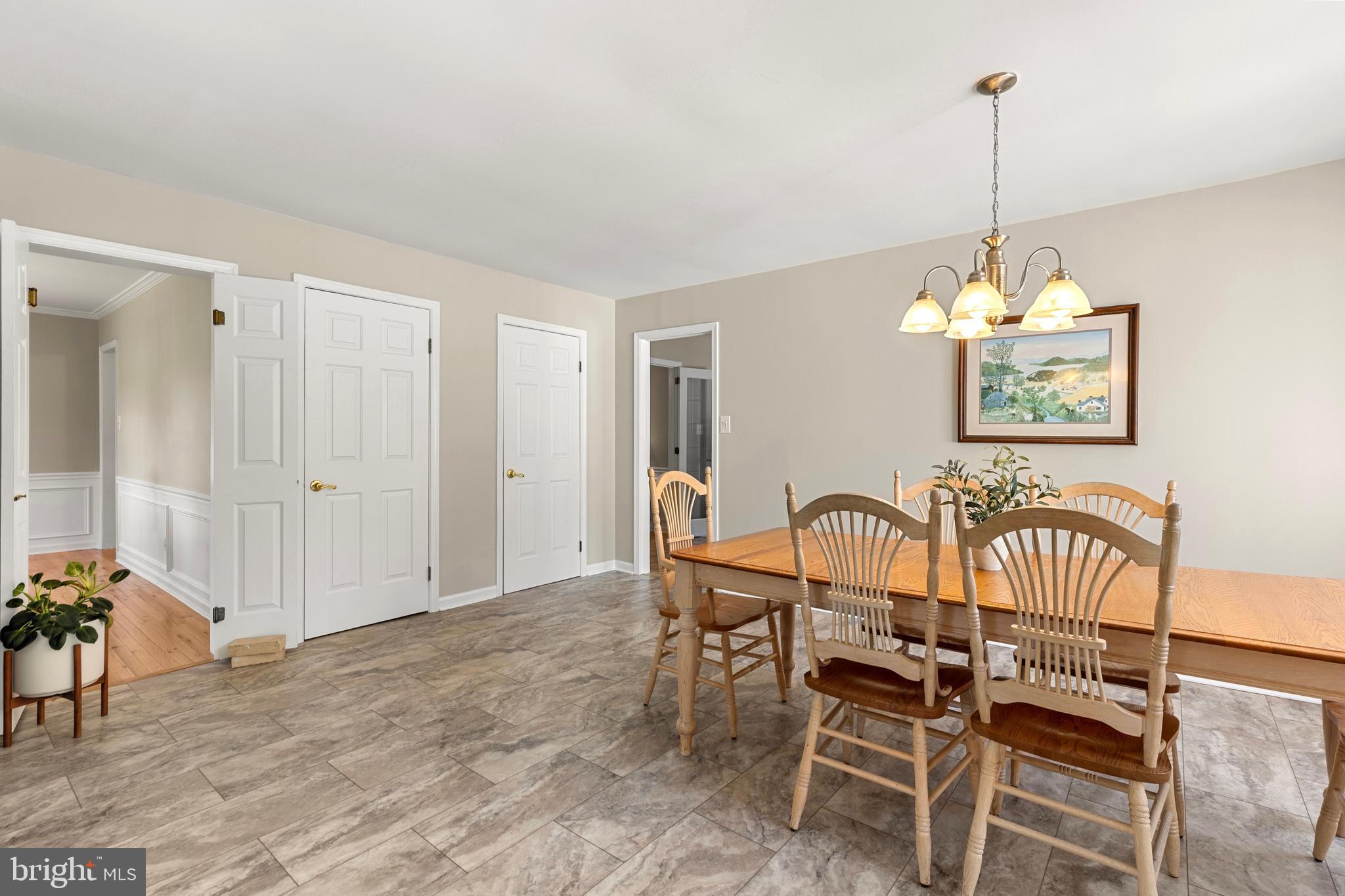 LONGVIEW LANE - Residential