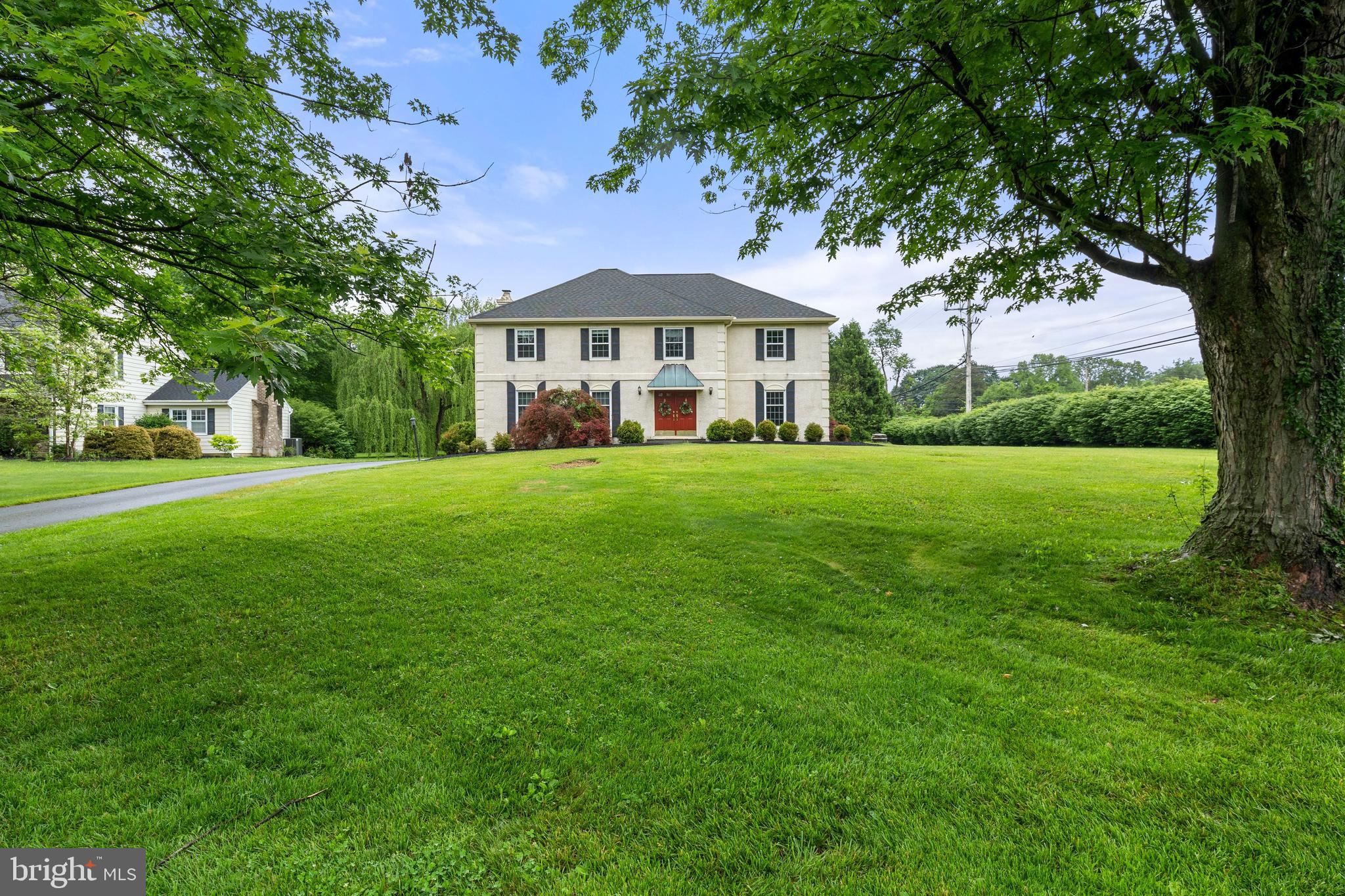 LONGVIEW LANE - Residential