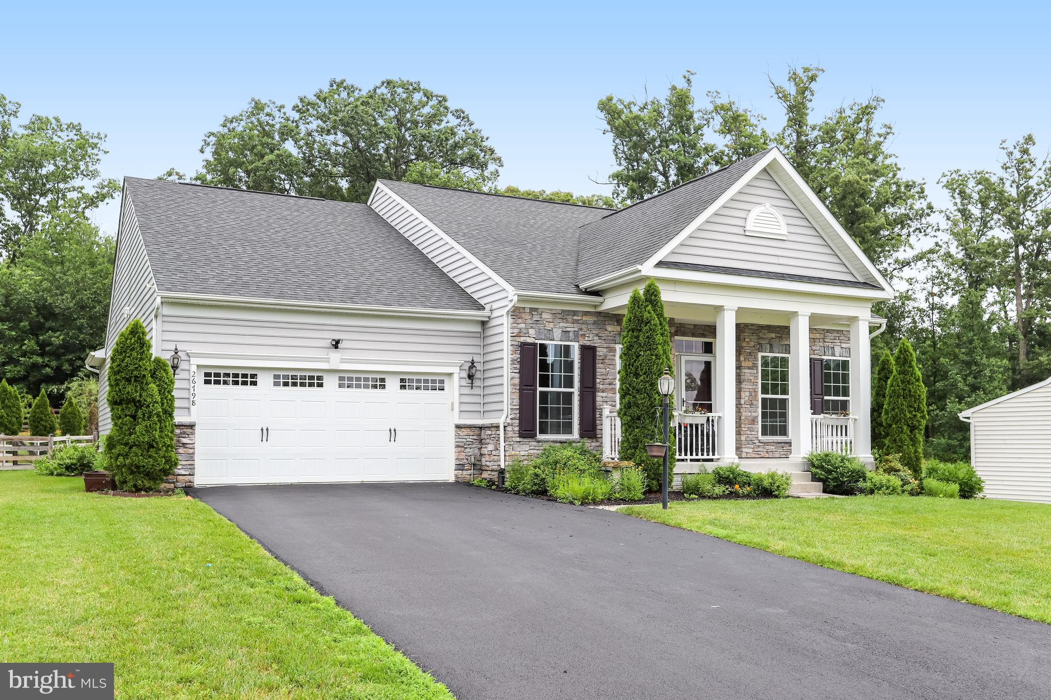 26798 BARNSLEY PLACE