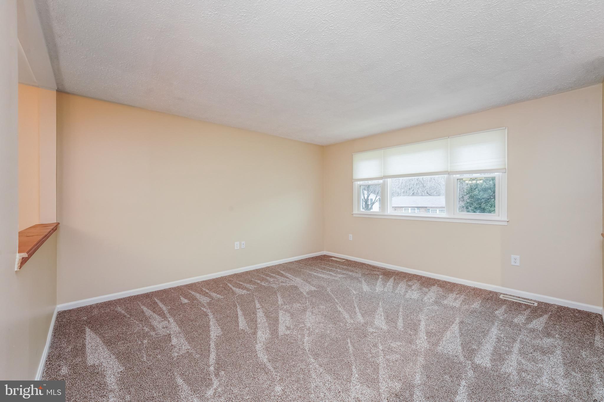 HUNT CLUB ESTATES - Residential