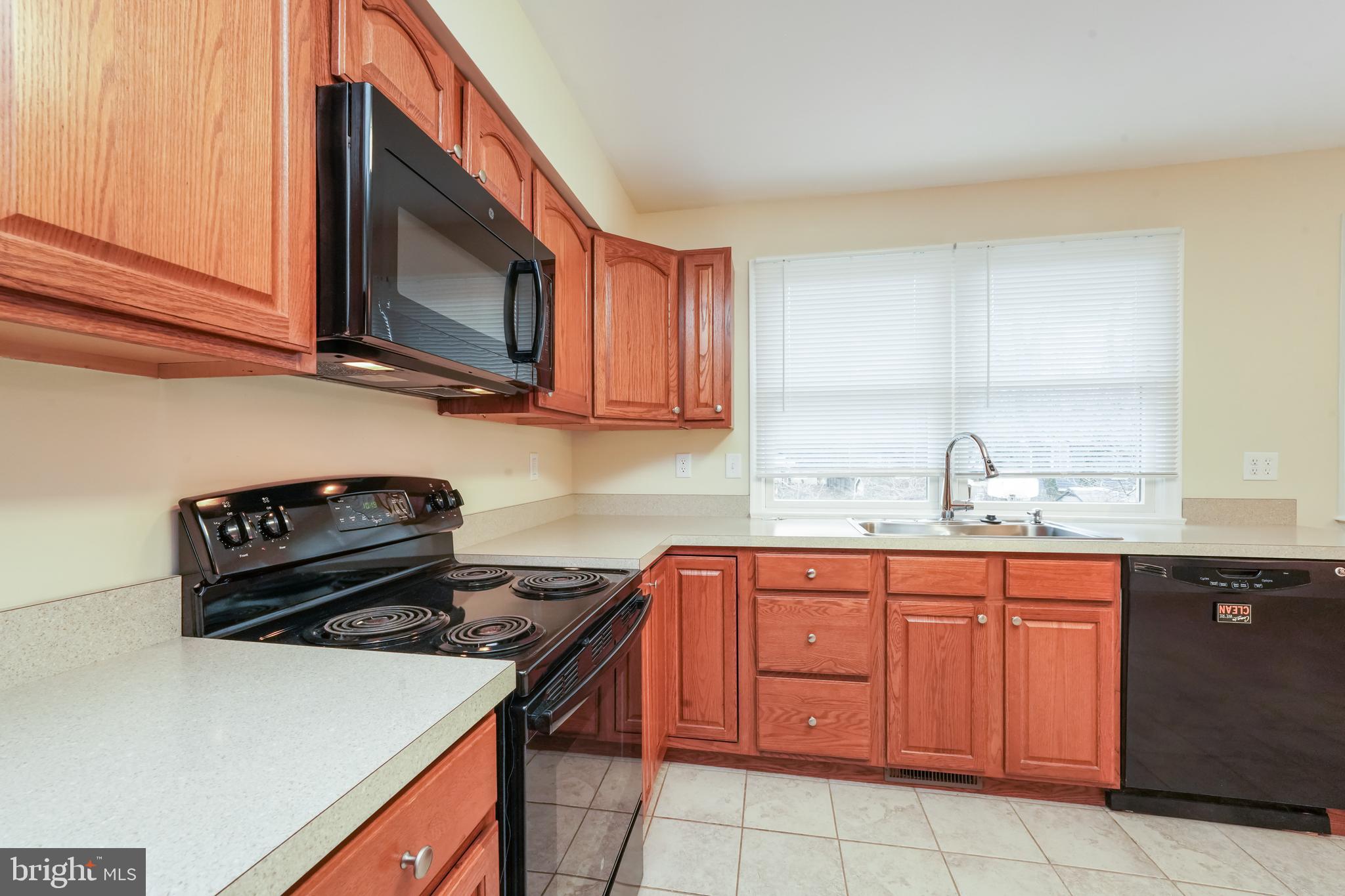 HUNT CLUB ESTATES - Residential