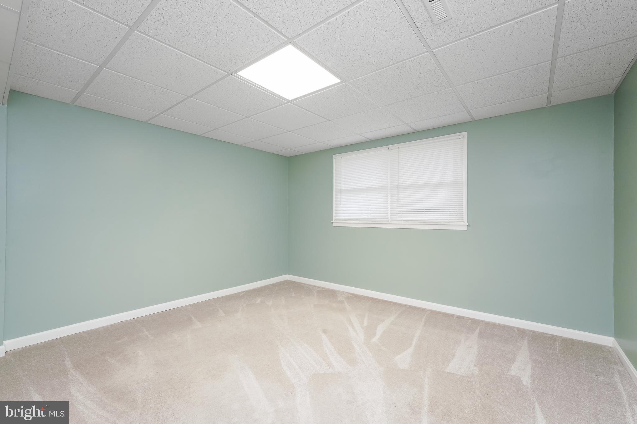 HUNT CLUB ESTATES - Residential