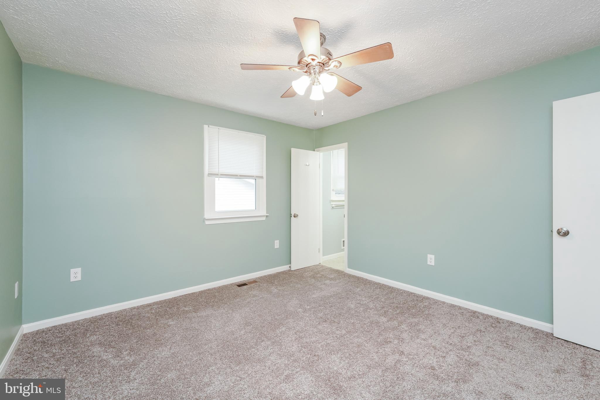 HUNT CLUB ESTATES - Residential