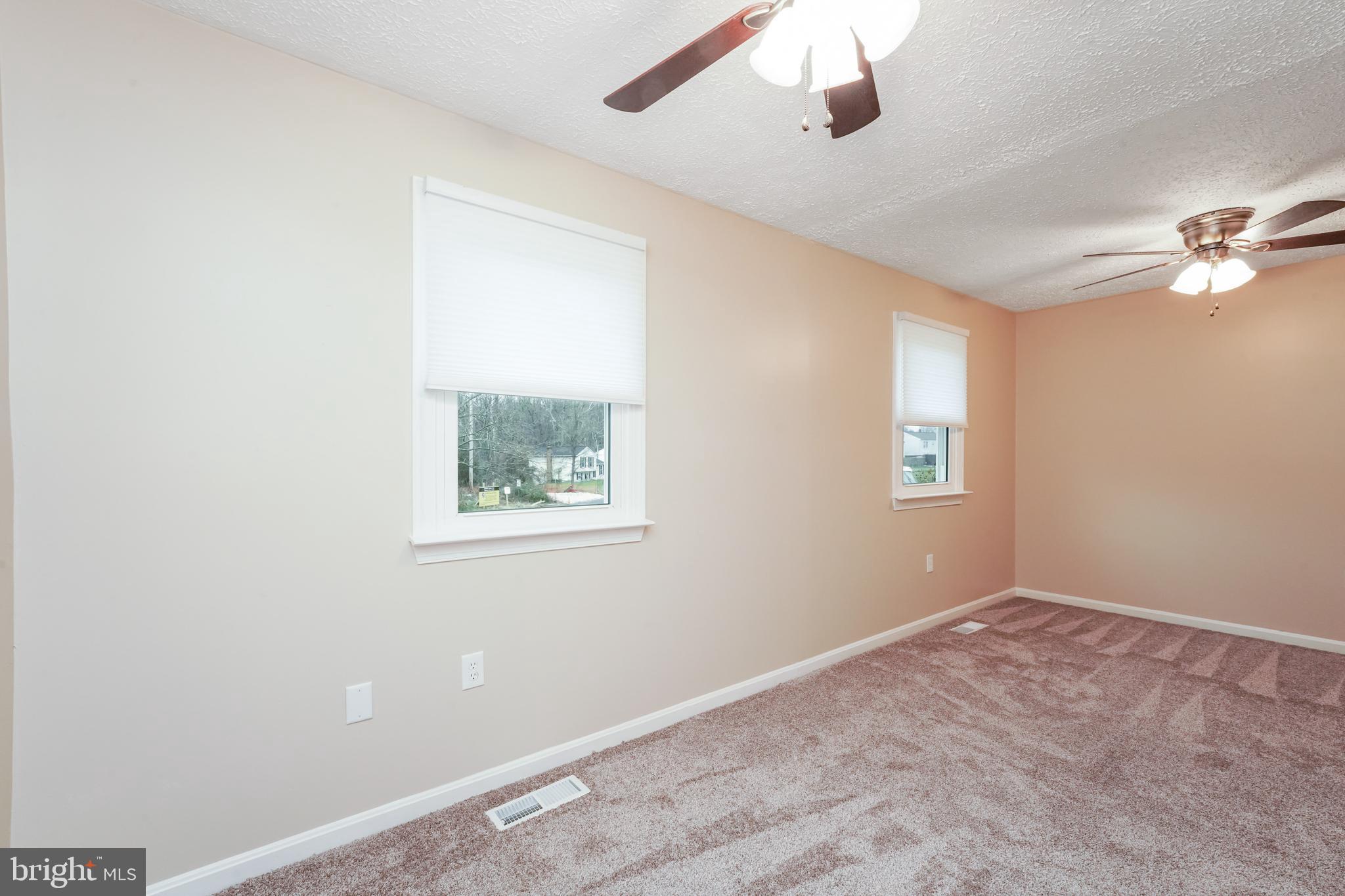 HUNT CLUB ESTATES - Residential