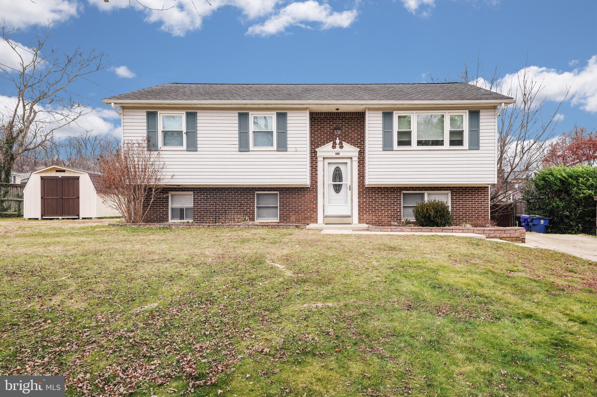 HUNT CLUB ESTATES - Residential