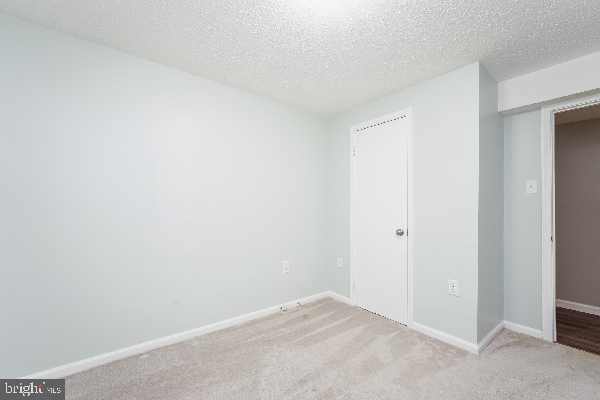 HUNT CLUB ESTATES - Residential