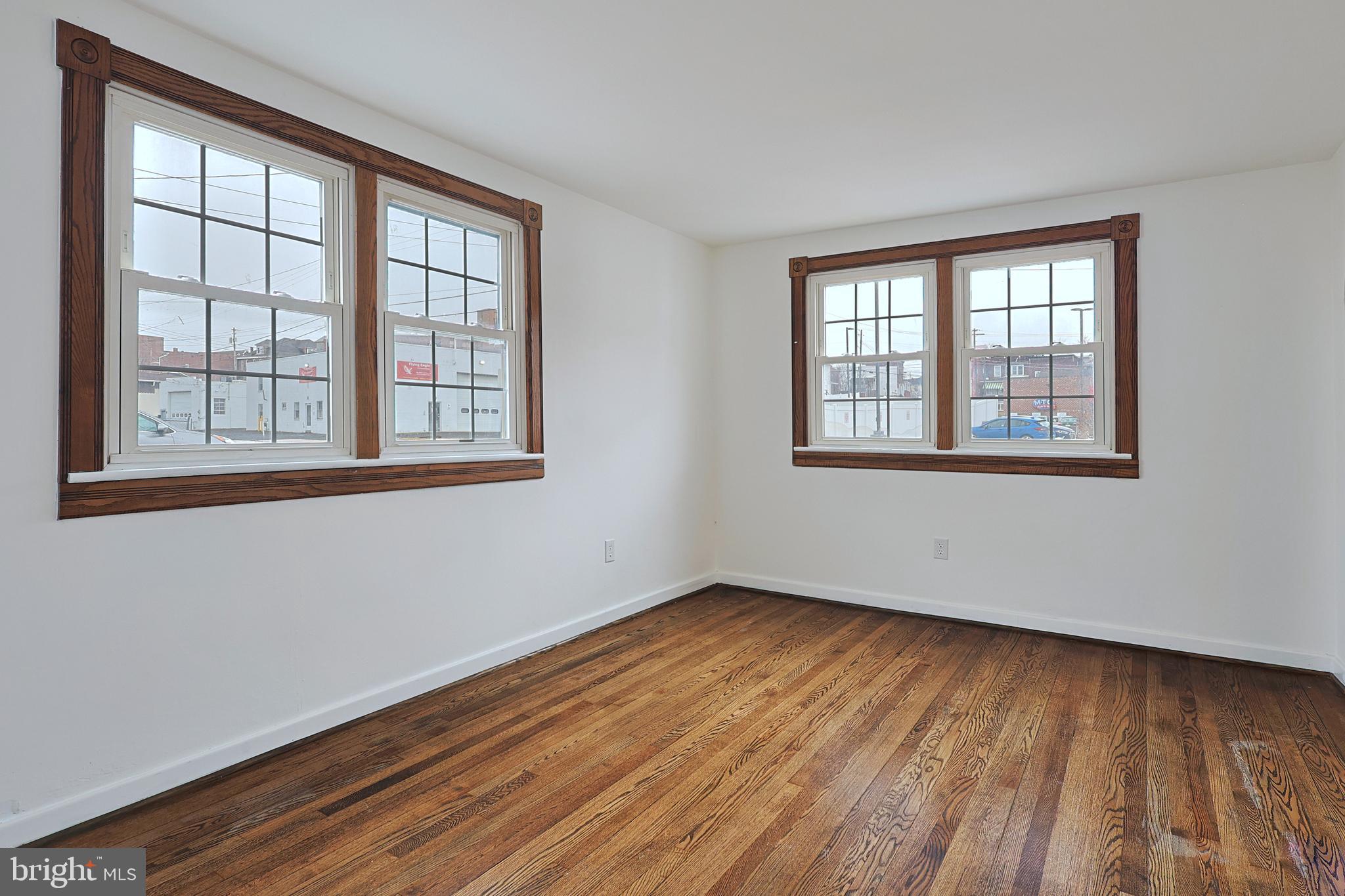 SOUTH END - Residential