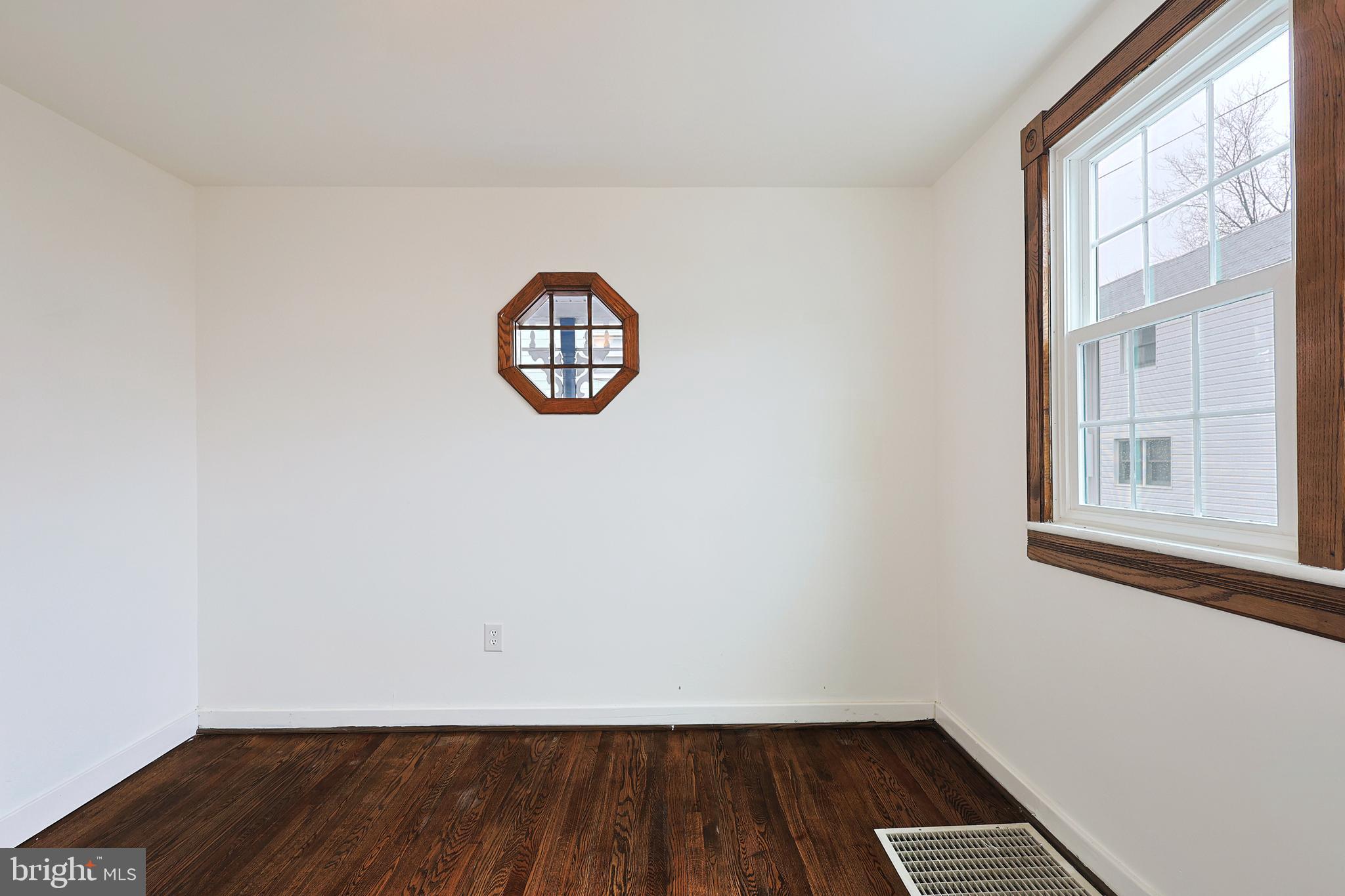 SOUTH END - Residential