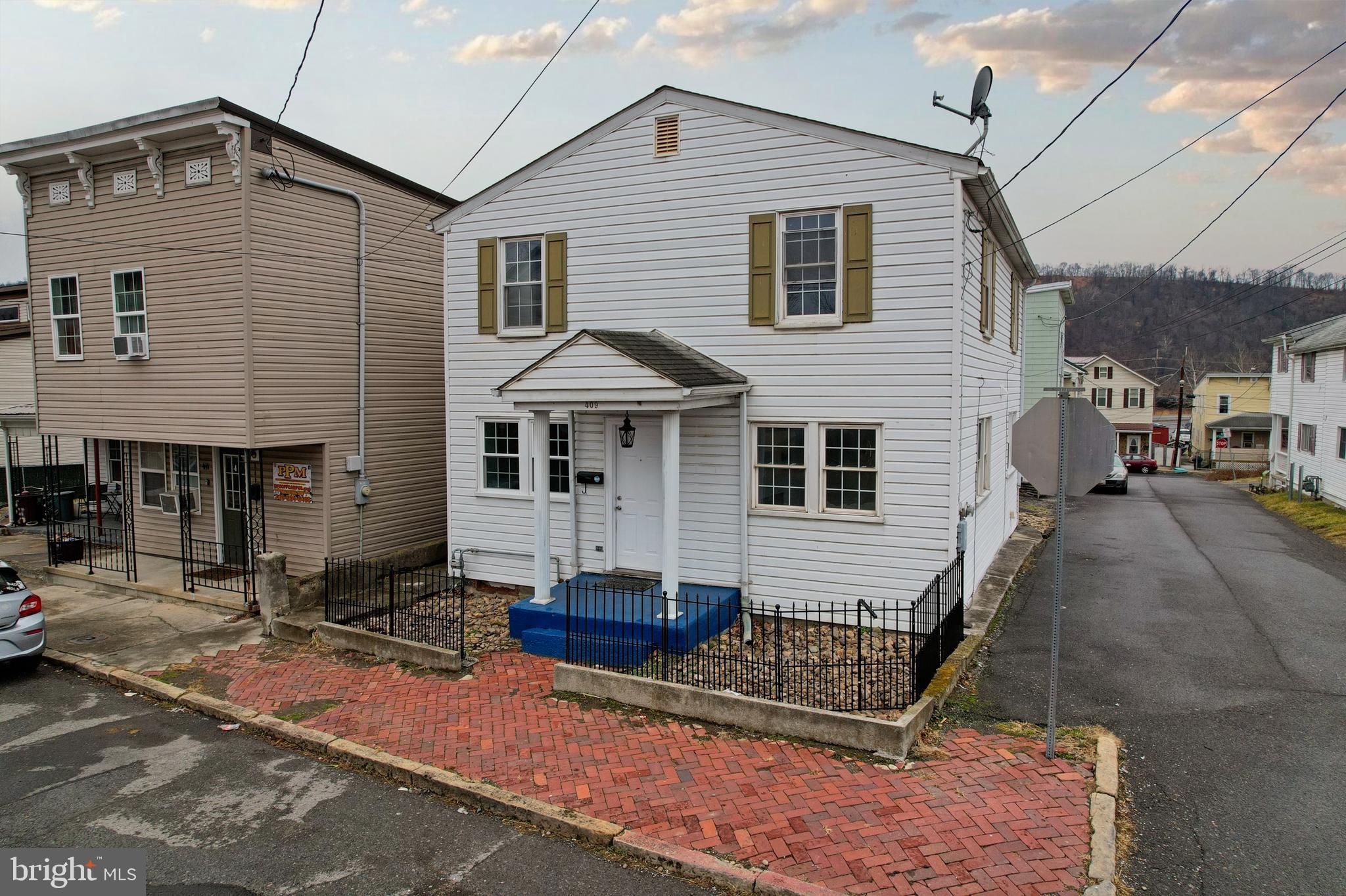 SOUTH END - Residential