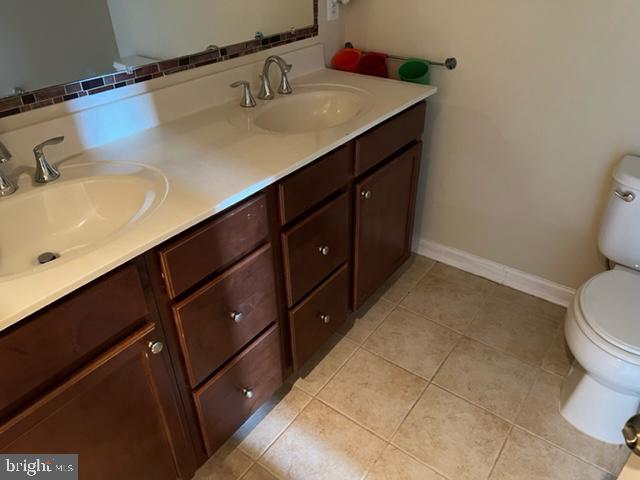 RIVER OAKS - Residential Lease