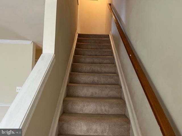 RIVER OAKS - Residential Lease