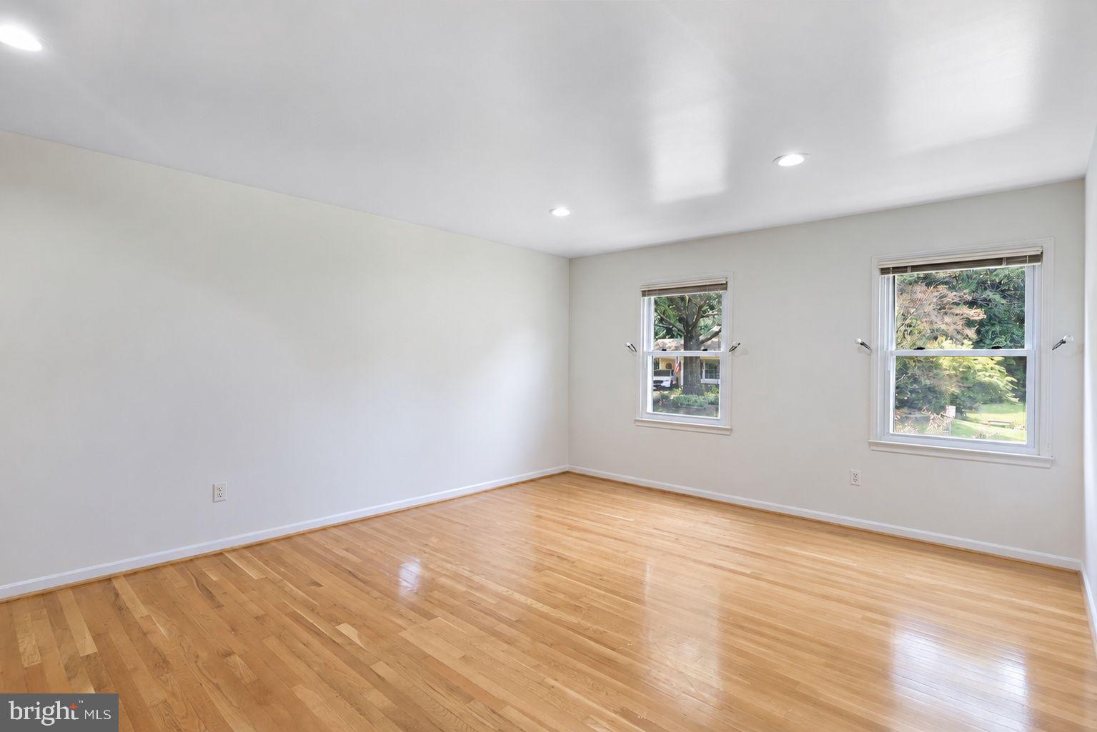8418 STONE GATE DRIVE