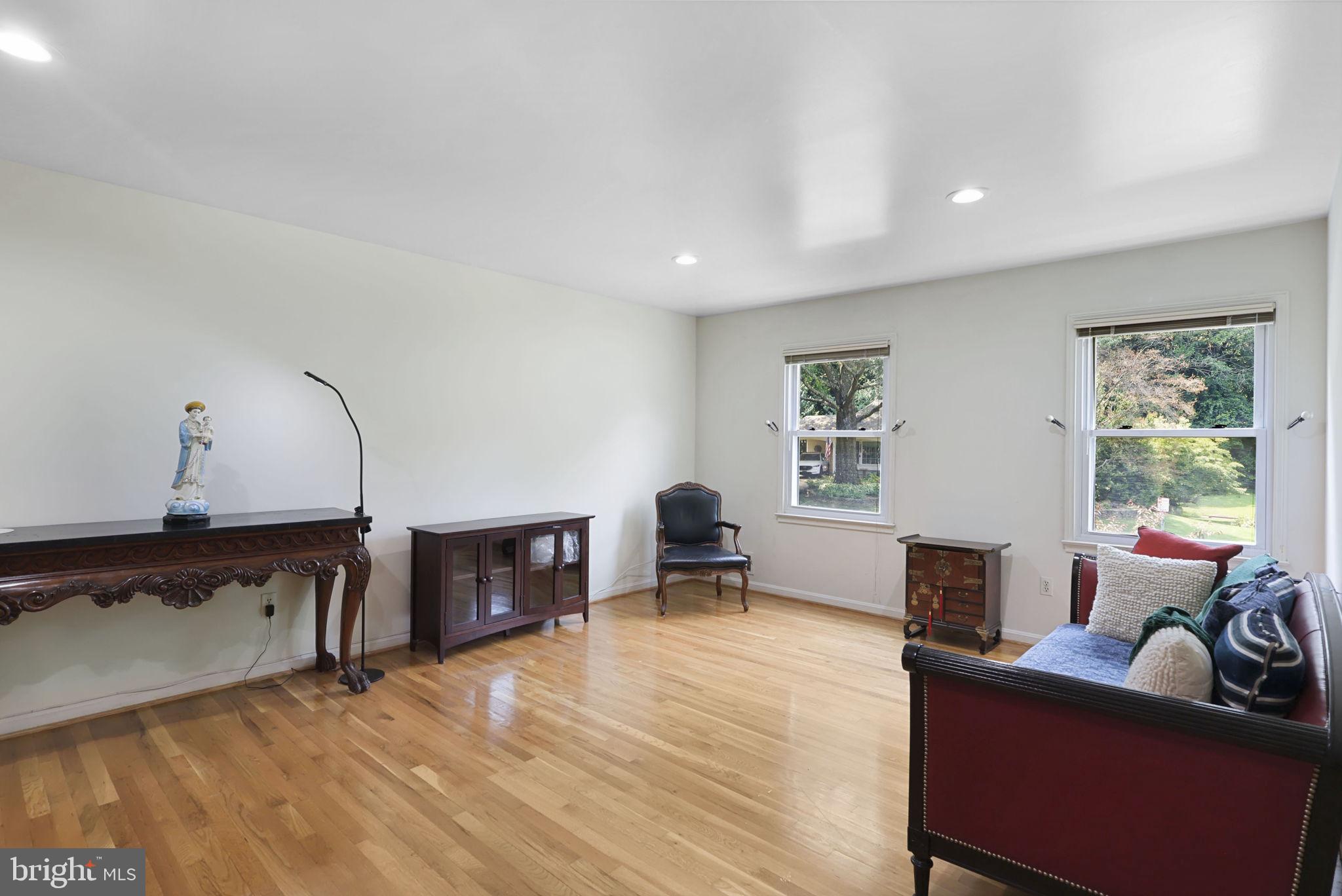 8418 STONE GATE DRIVE