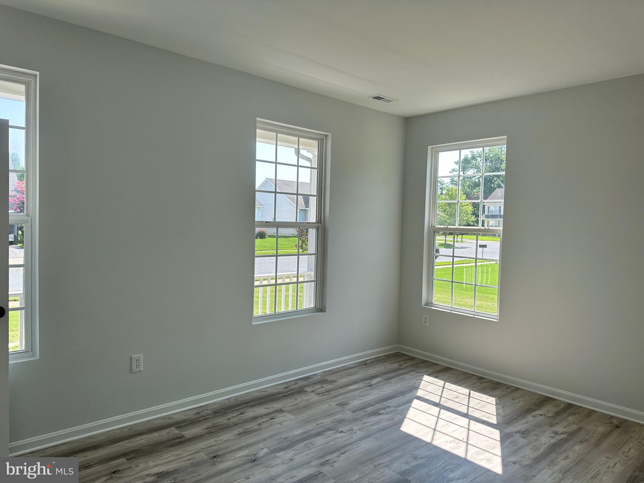 GARDEN ESTATES - Residential