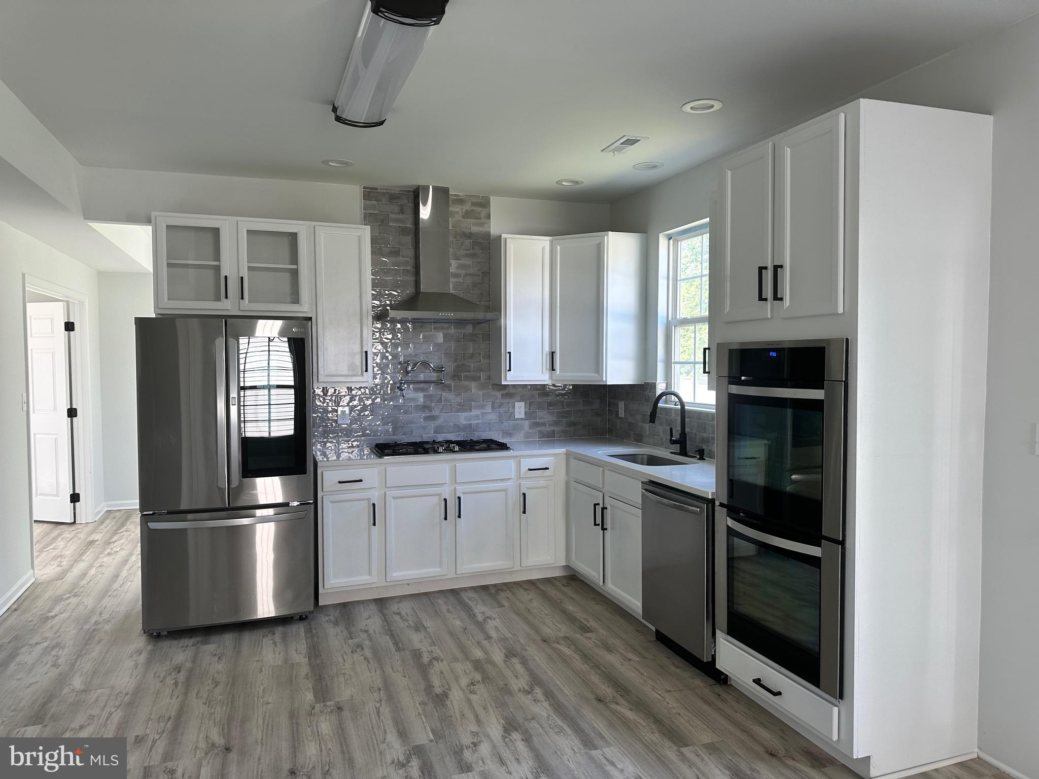 GARDEN ESTATES - Residential