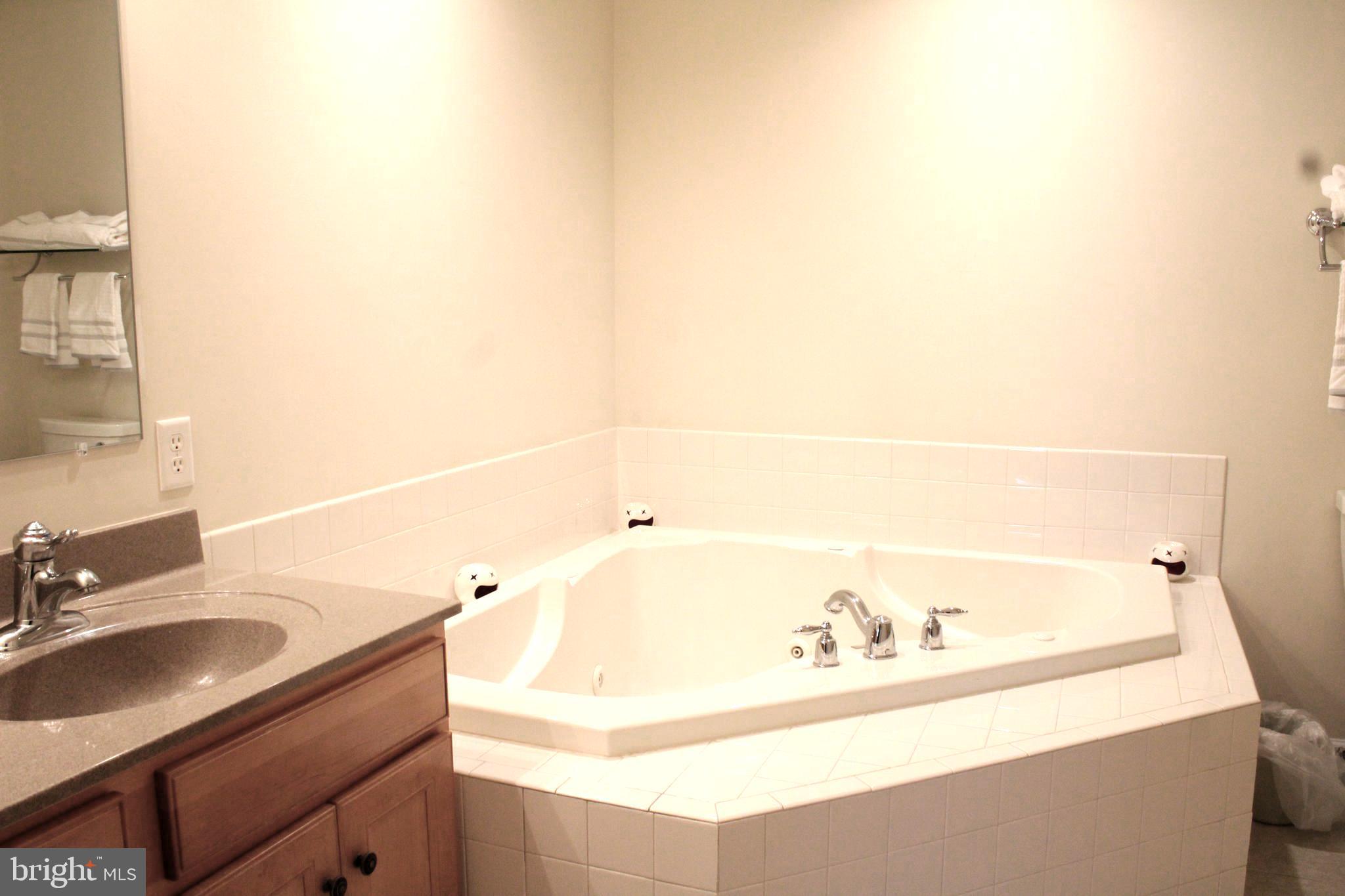 CHATHAM CREEK - Residential