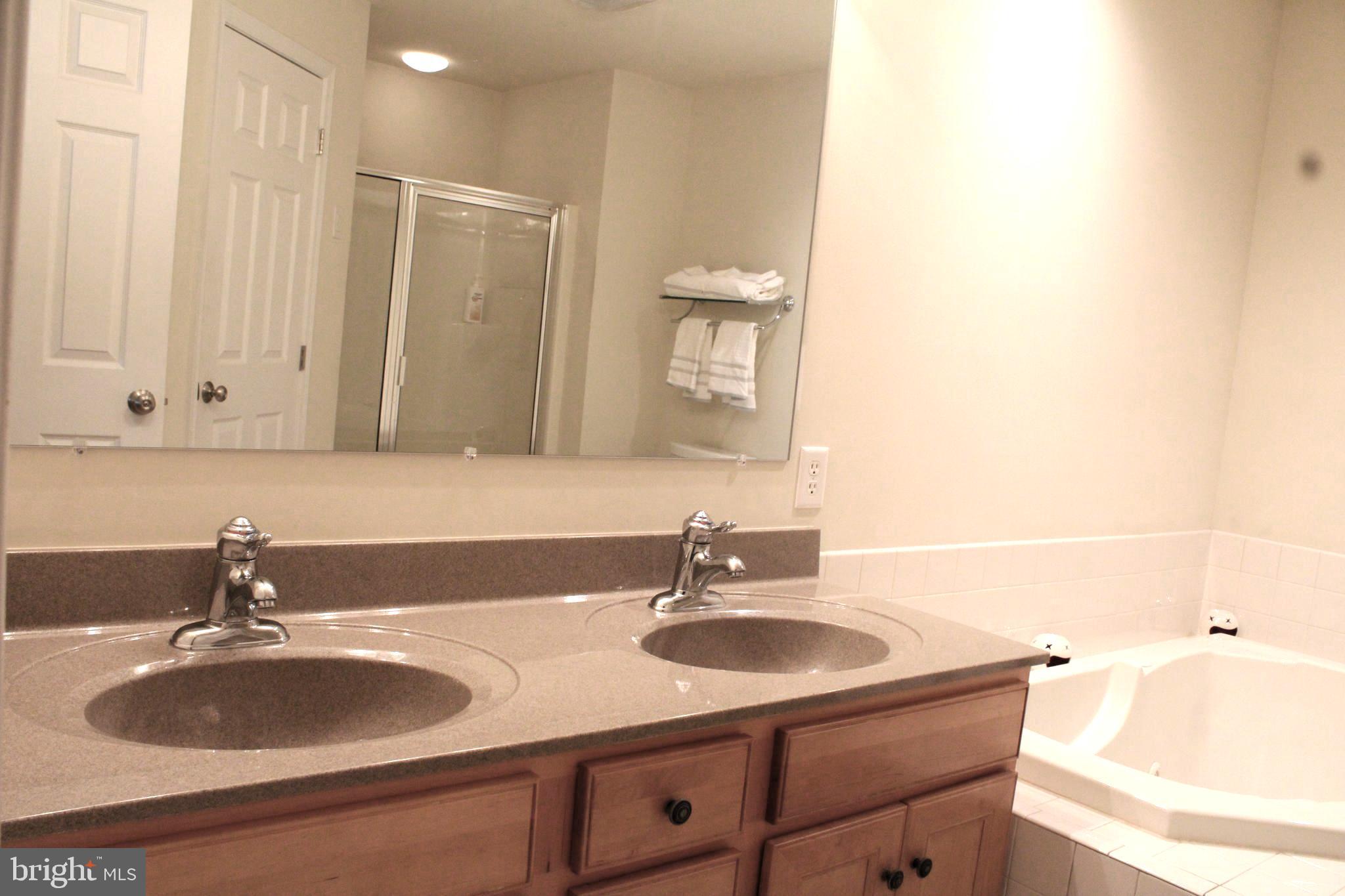 CHATHAM CREEK - Residential