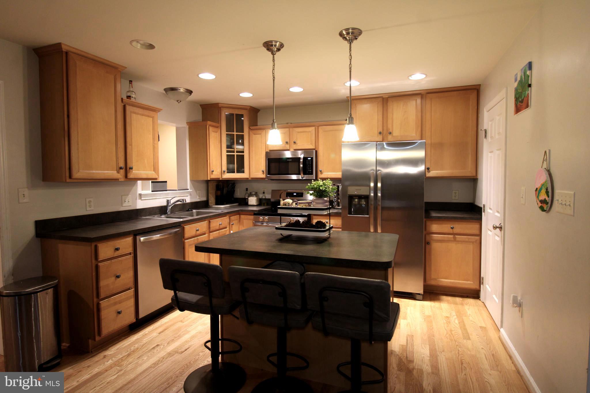 485 THOMAS ARMOR DRIVE