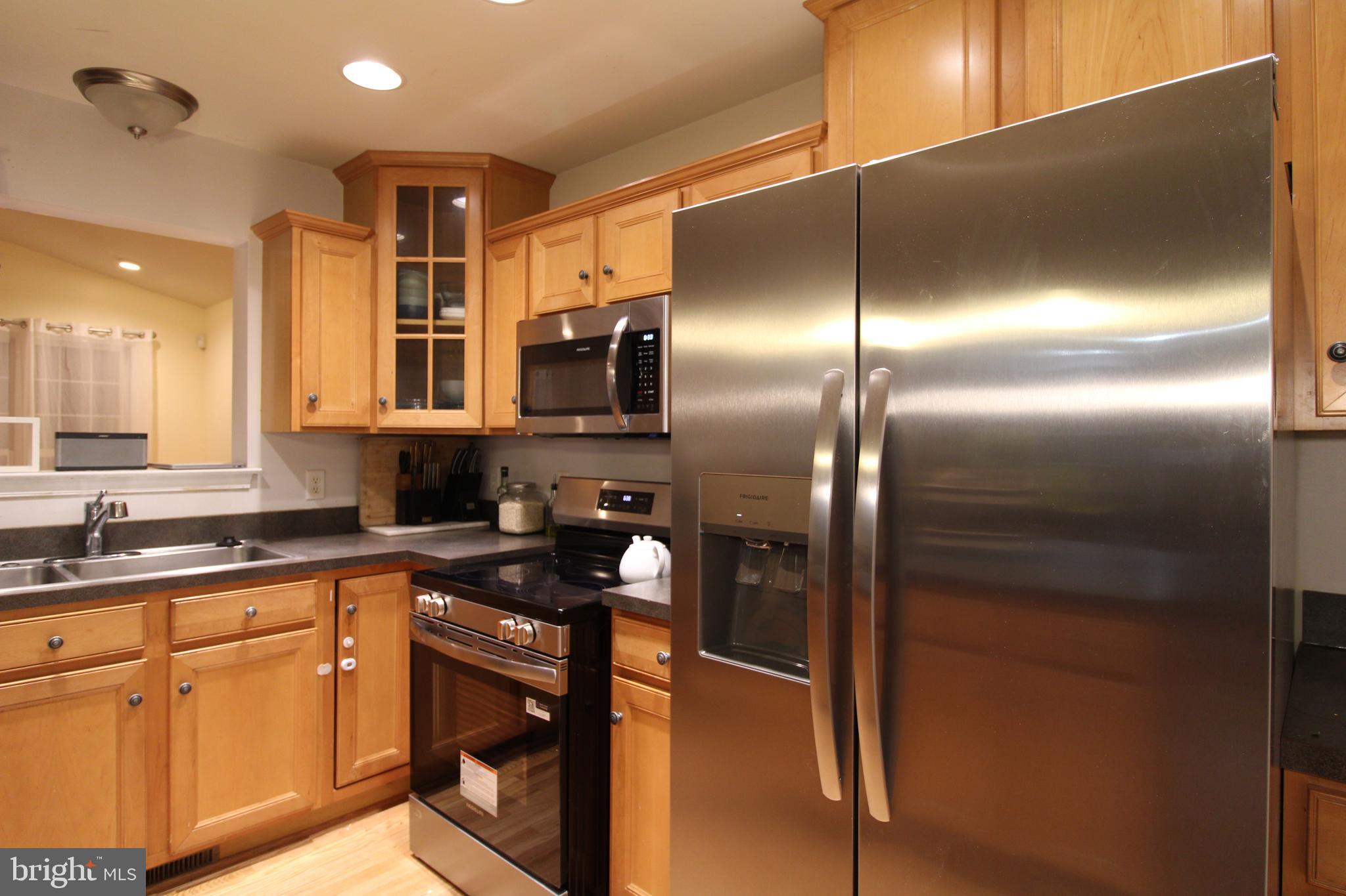 485 THOMAS ARMOR DRIVE