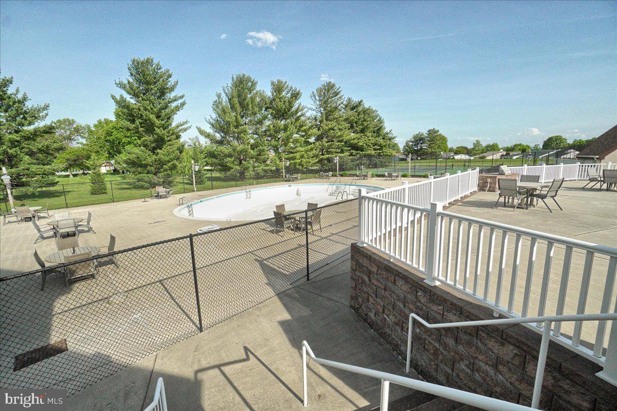 CRESTWOOD VILLAGE - Residential