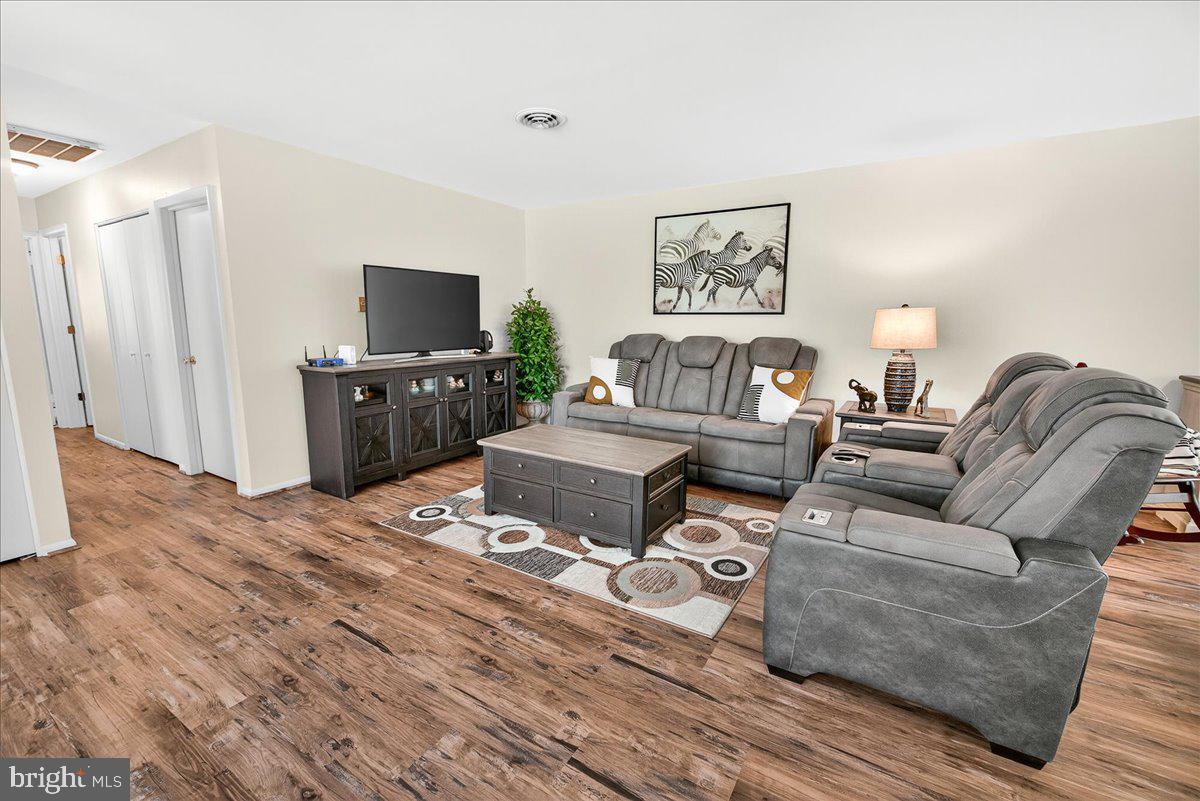 CRESTWOOD VILLAGE - Residential