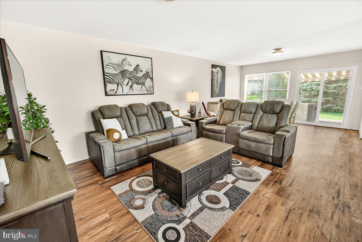 CRESTWOOD VILLAGE - Residential