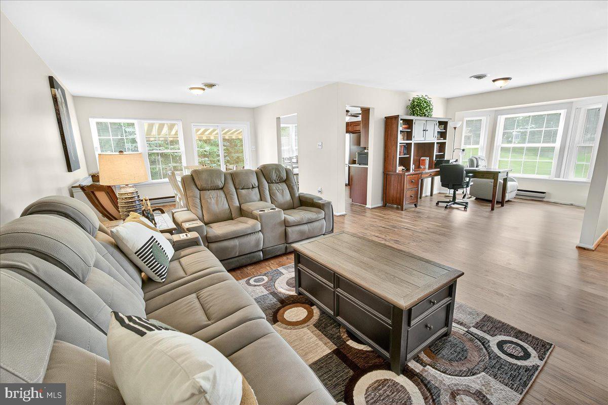 CRESTWOOD VILLAGE - Residential